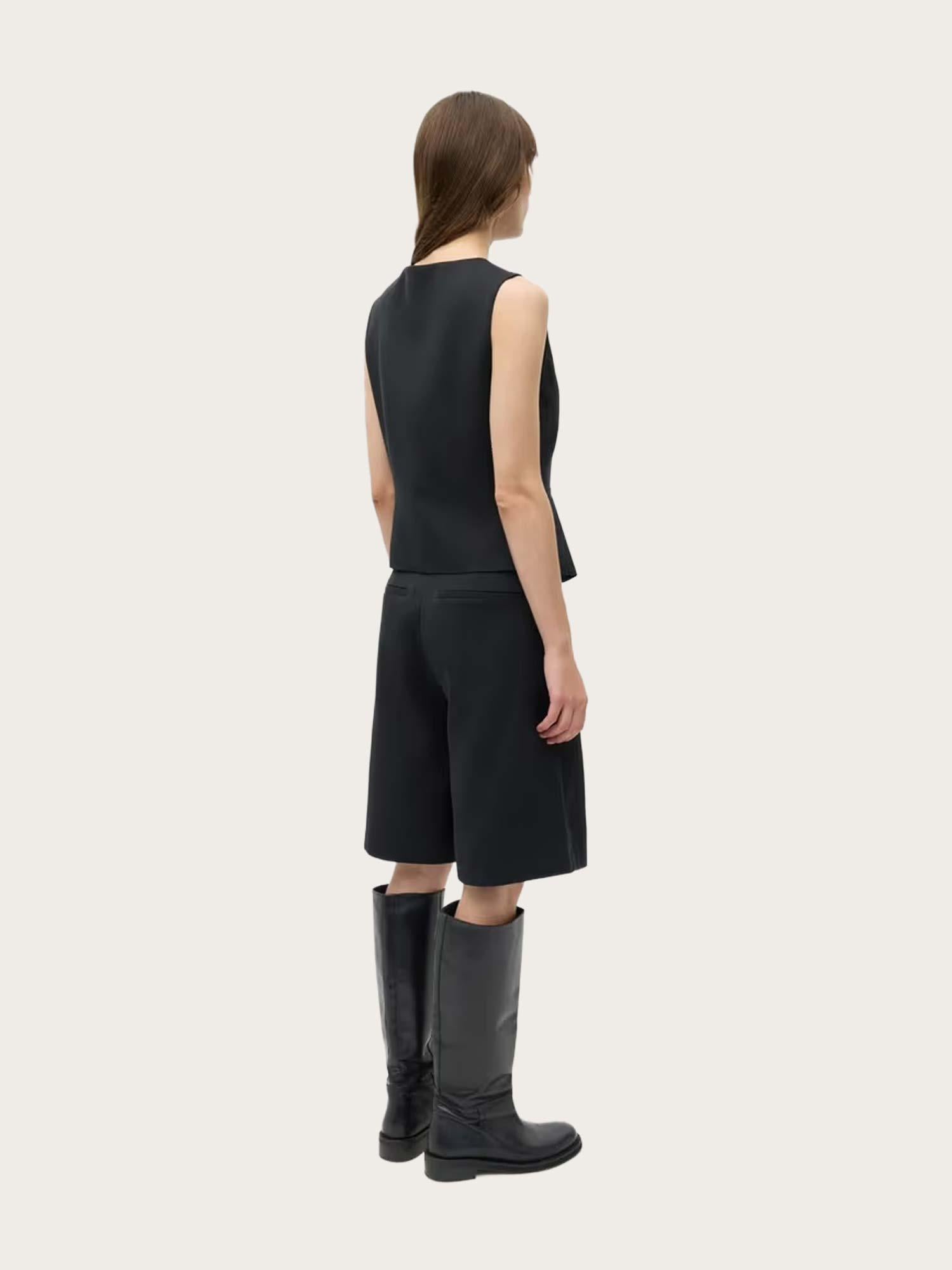 Endore O-N Vest - Black