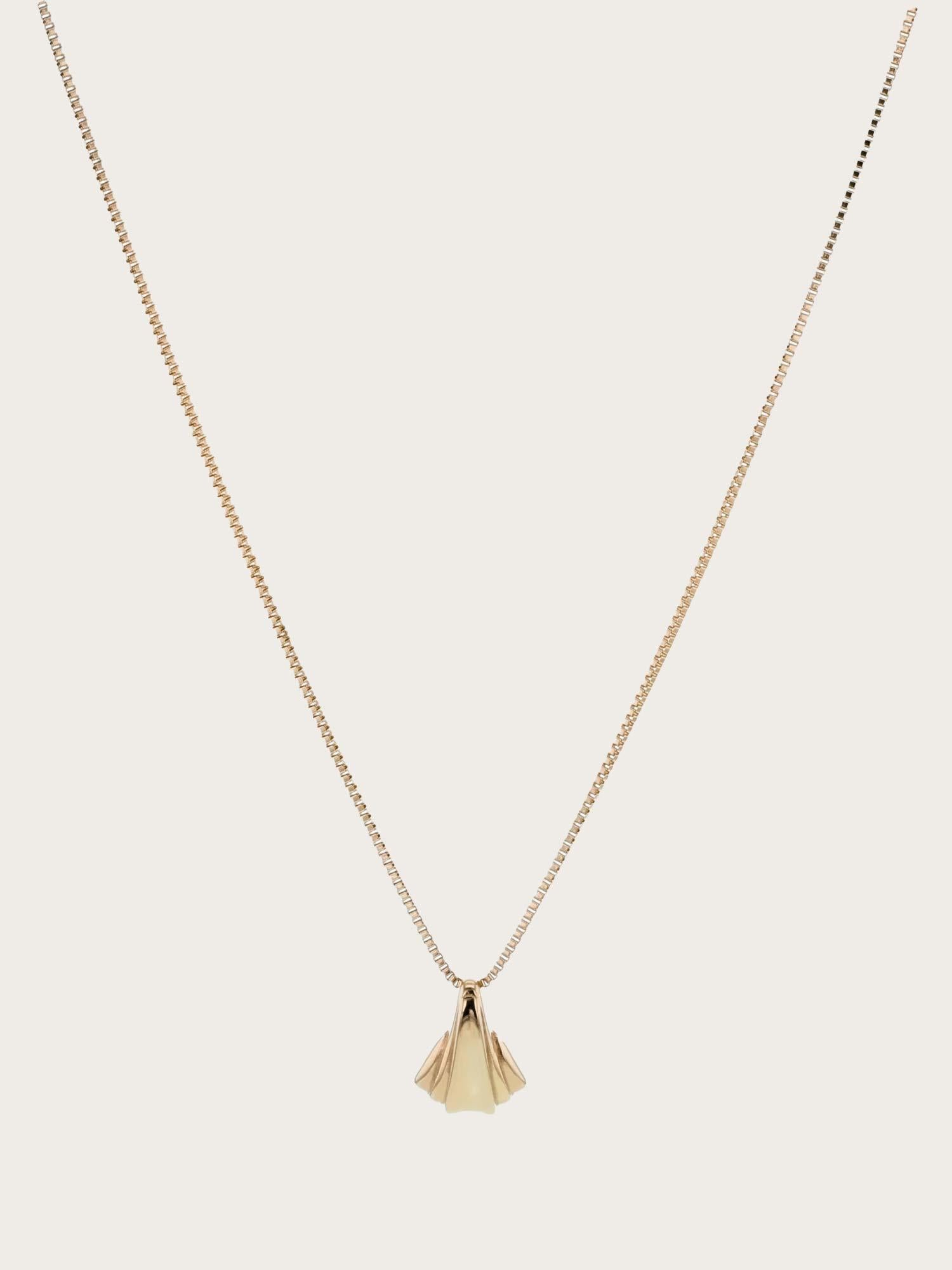 The Shell Pendant - Gold