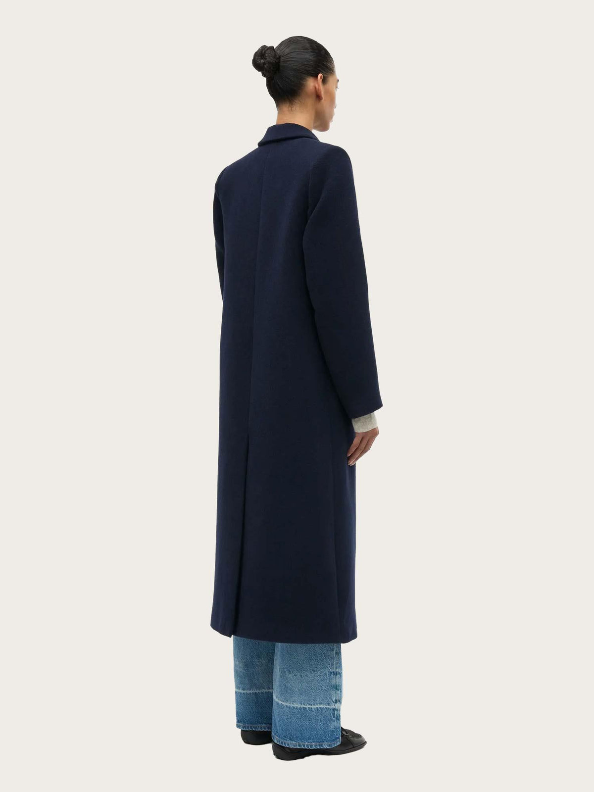 Falcon Coat - Salute