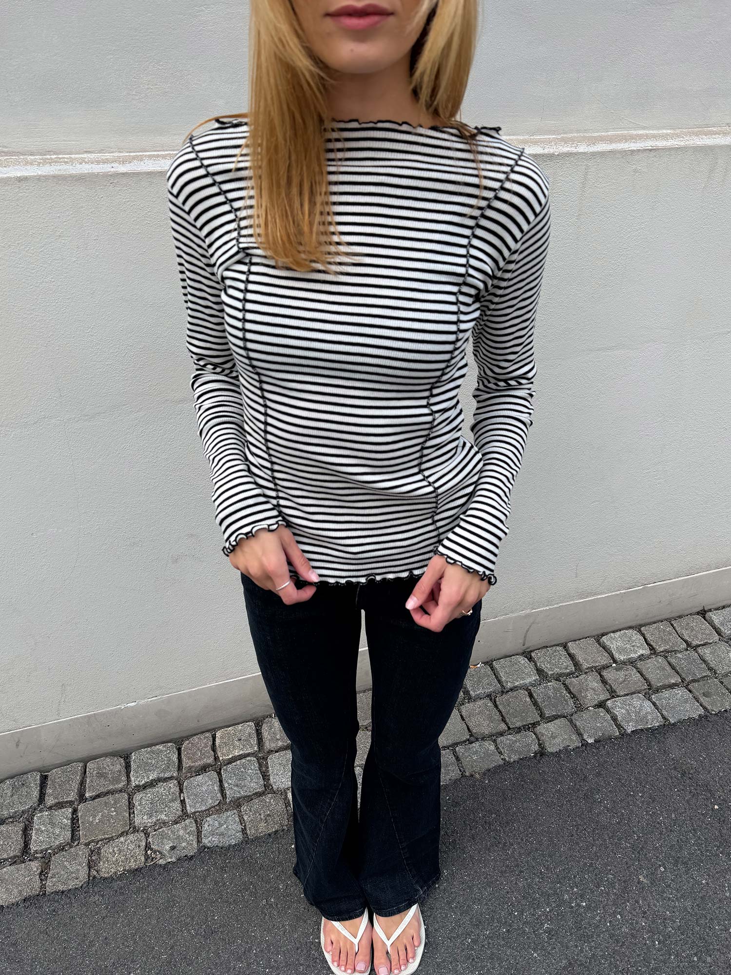 2x2 Cotton Stripe Siri Top - Vanilla Ice/Black
