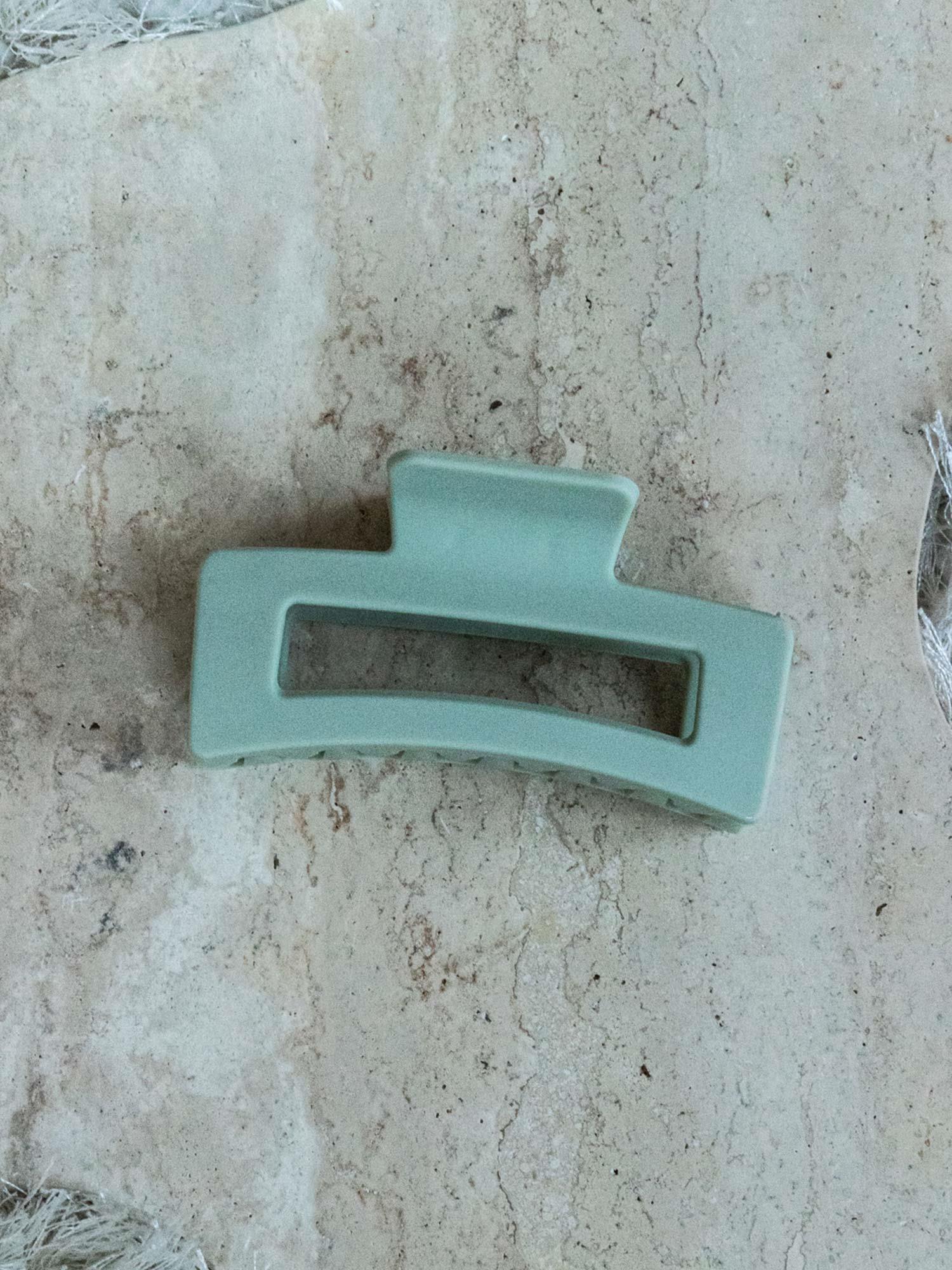 12 :: Malin Claw - Sage