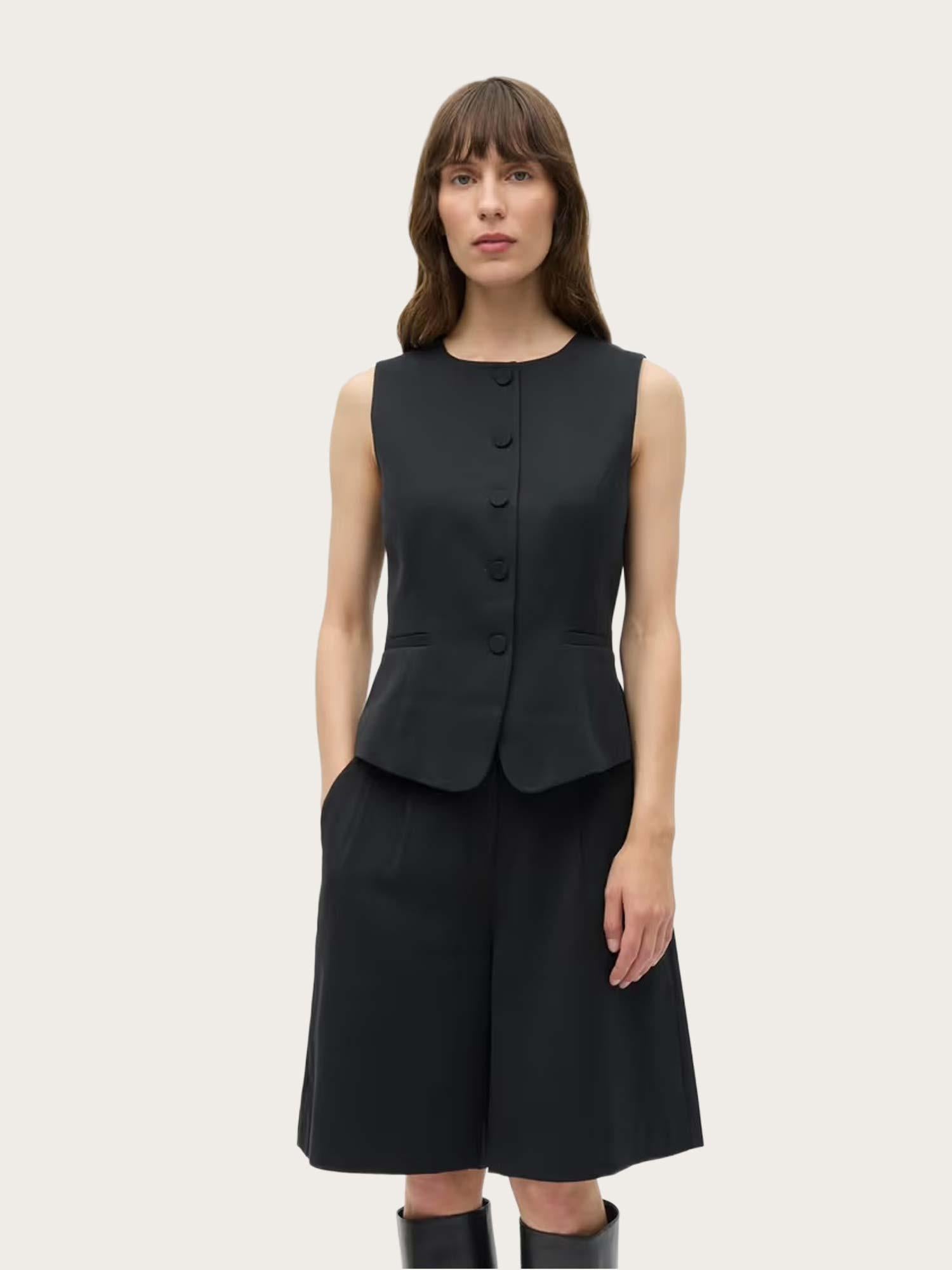 Endore O-N Vest - Black