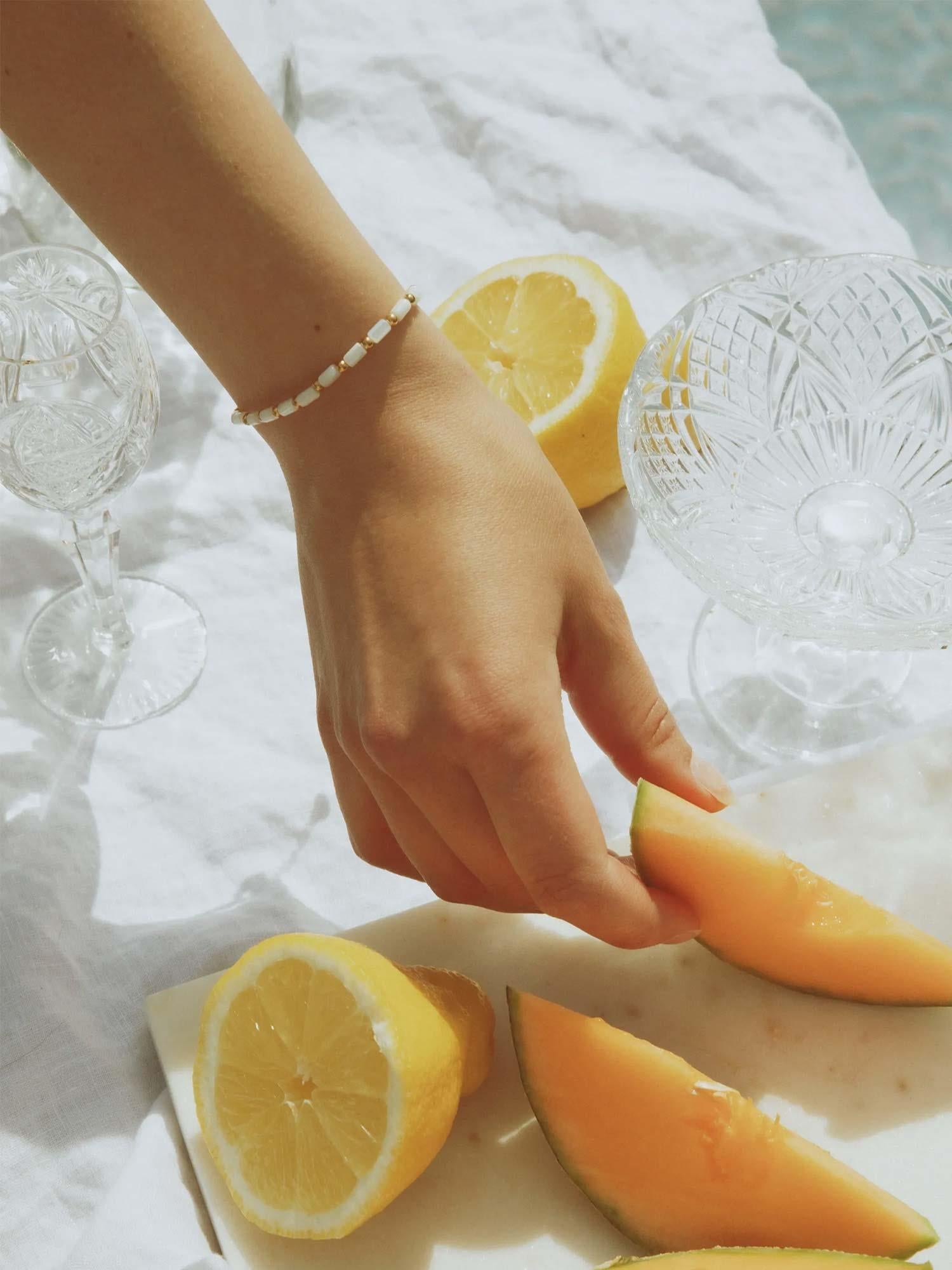 The White Shell Bracelet - Off White