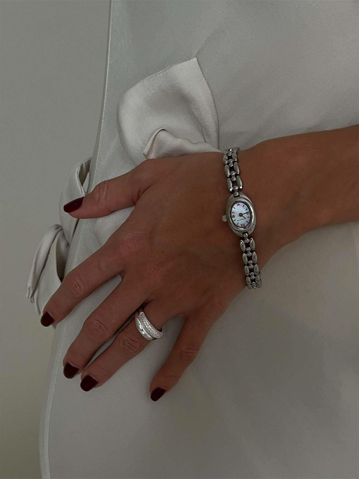 Heritage Oval Watch - Silver