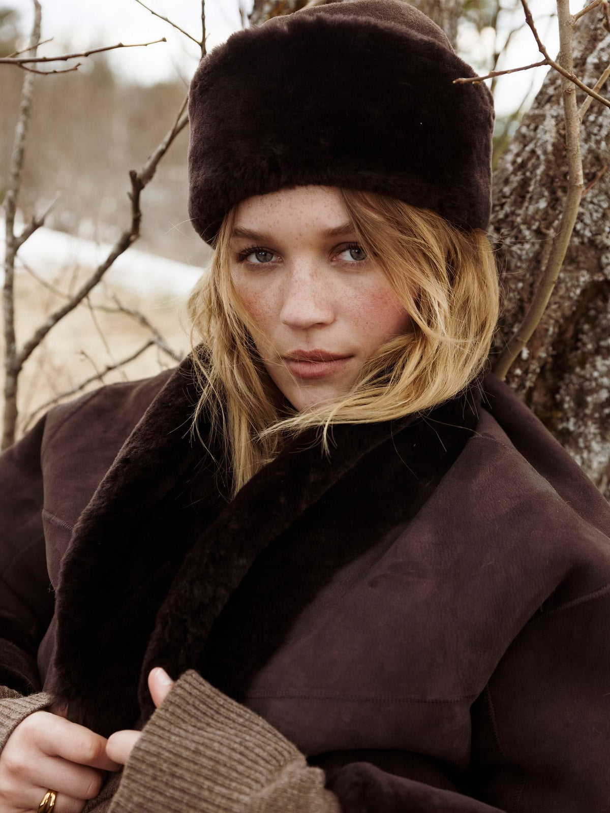 Azta Beanie - Dark Brown Suede