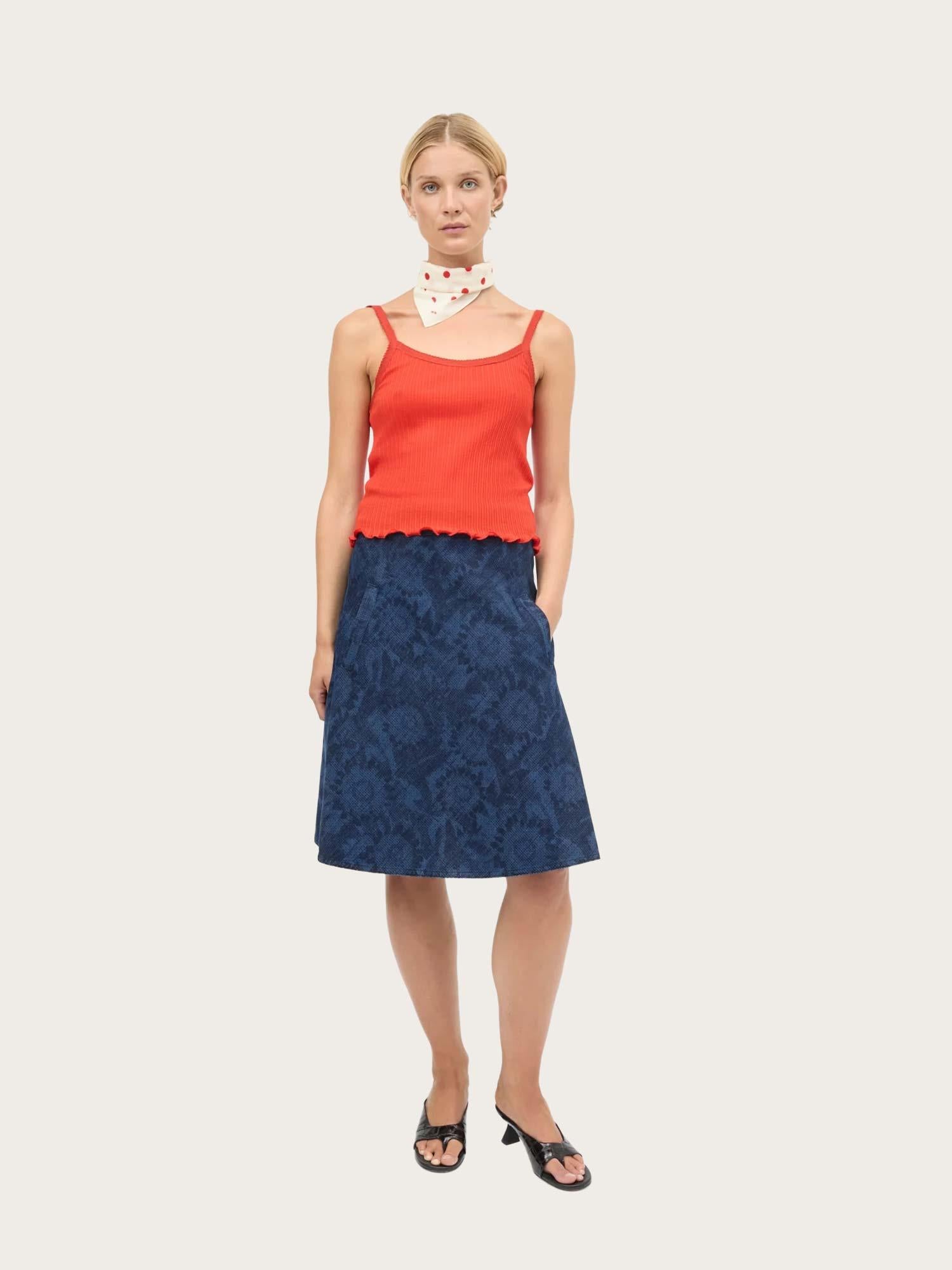 Pointella Trilla Top - Fiery Red