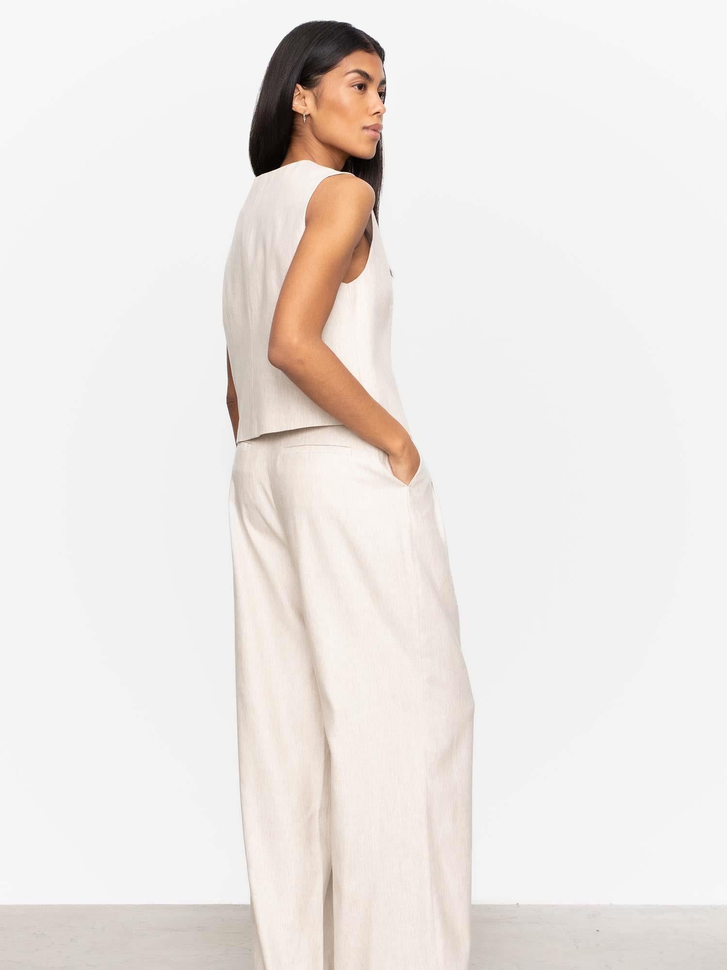 Vivienne Vest - Light Sand Melange