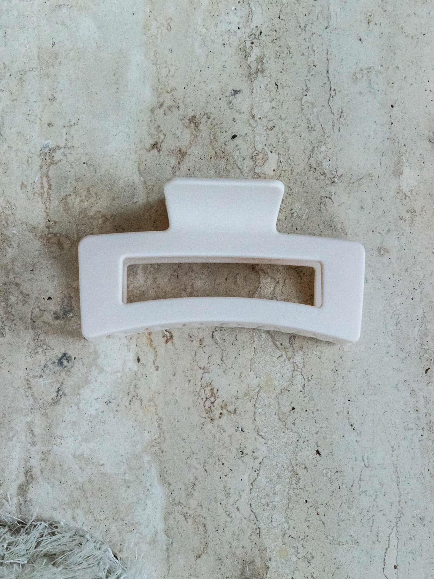 12 :: Malin Claw - Cream