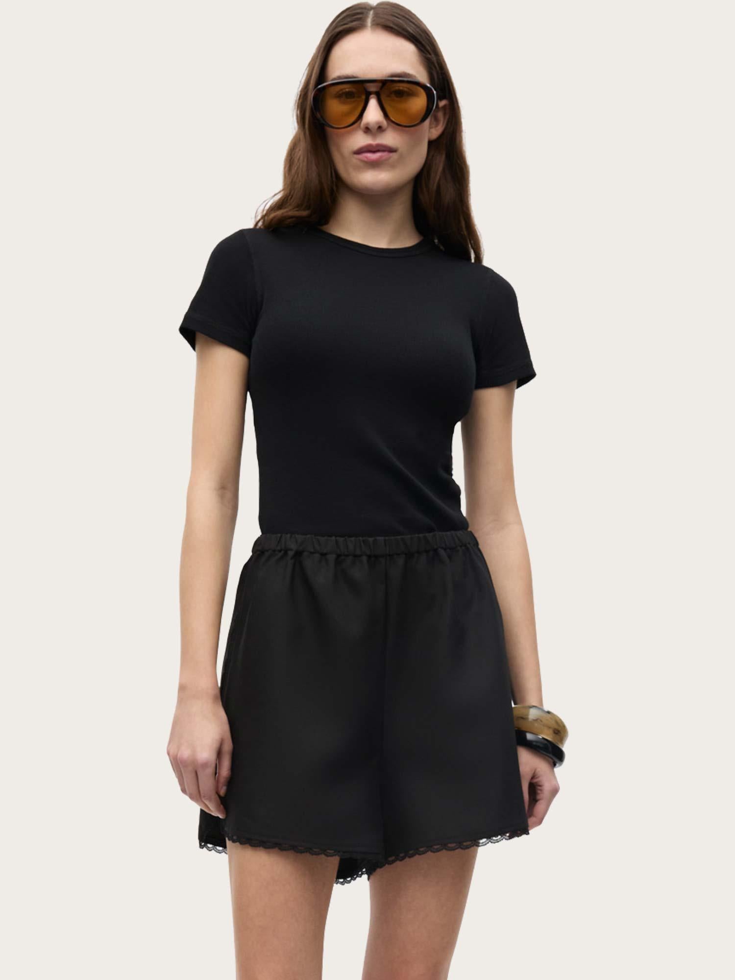 Ensalu Shorts - Black