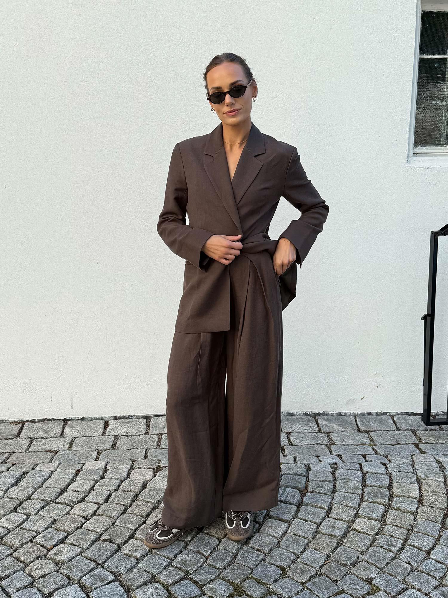 Felix Blazer - Forest