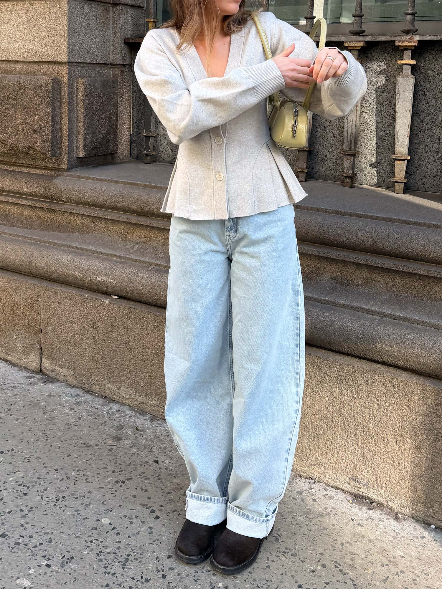 Parwana HW Barrel Jeans - Vintage Light Denim