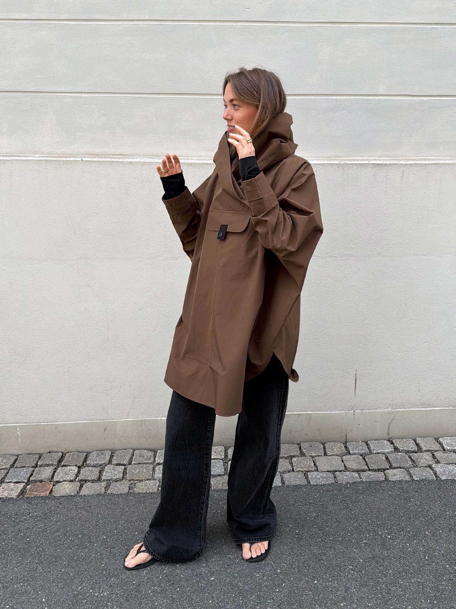 Bergen Poncho - Brownstone