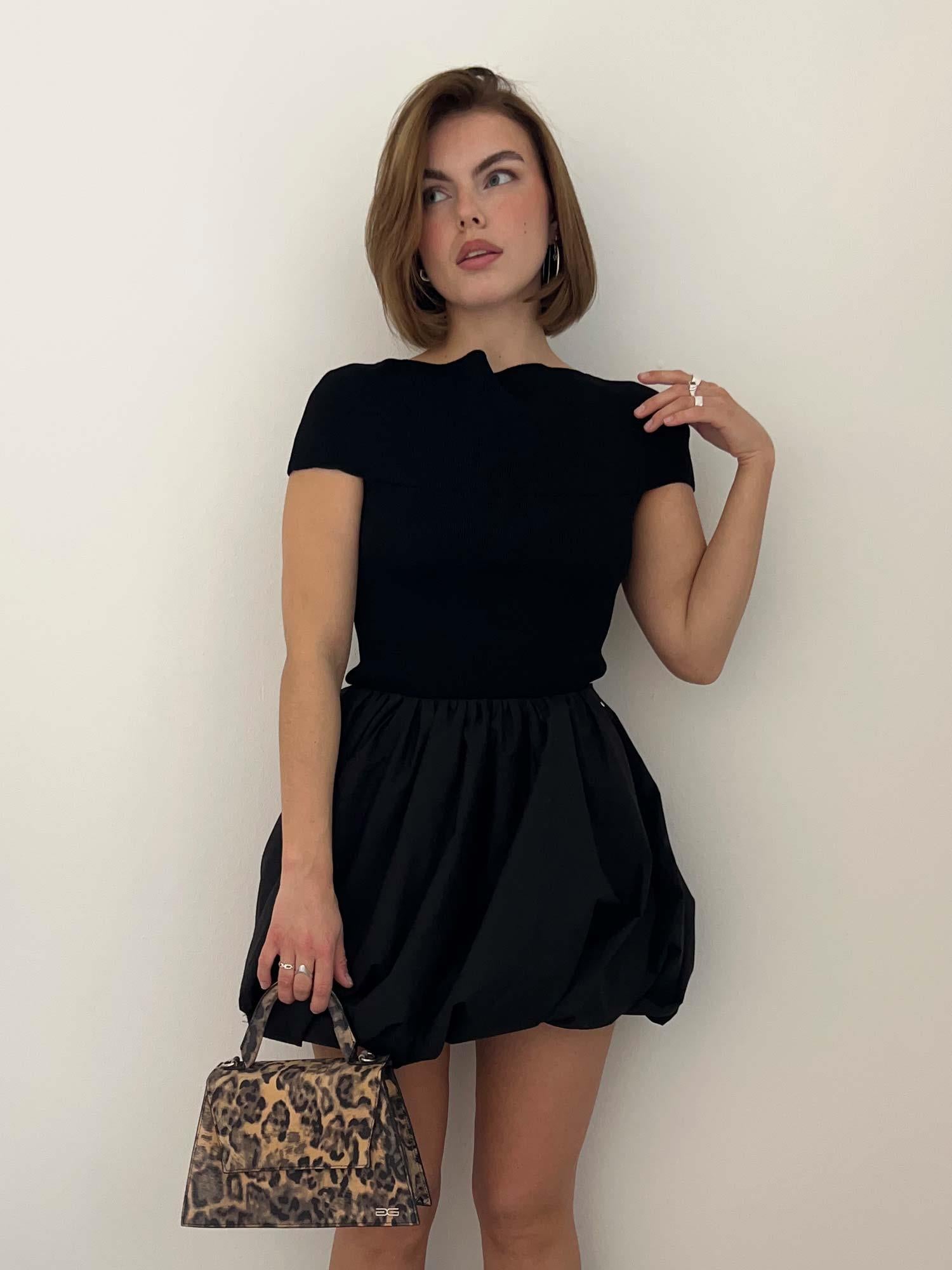 Amani Fitted Top - Black