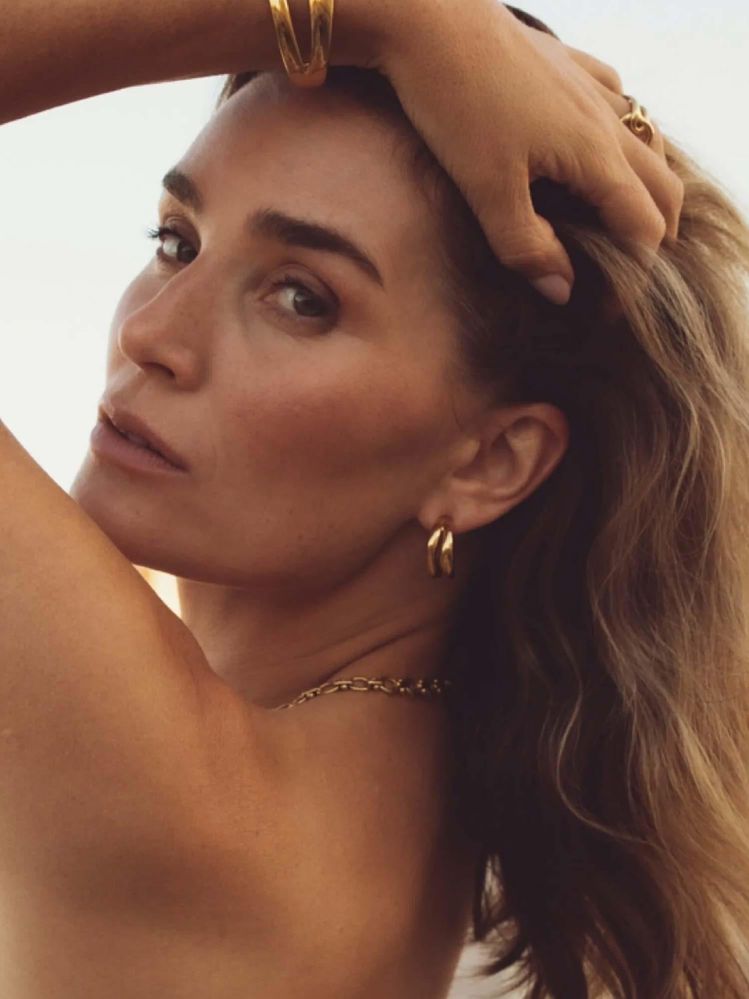 The Big Curved Hoops - Gold