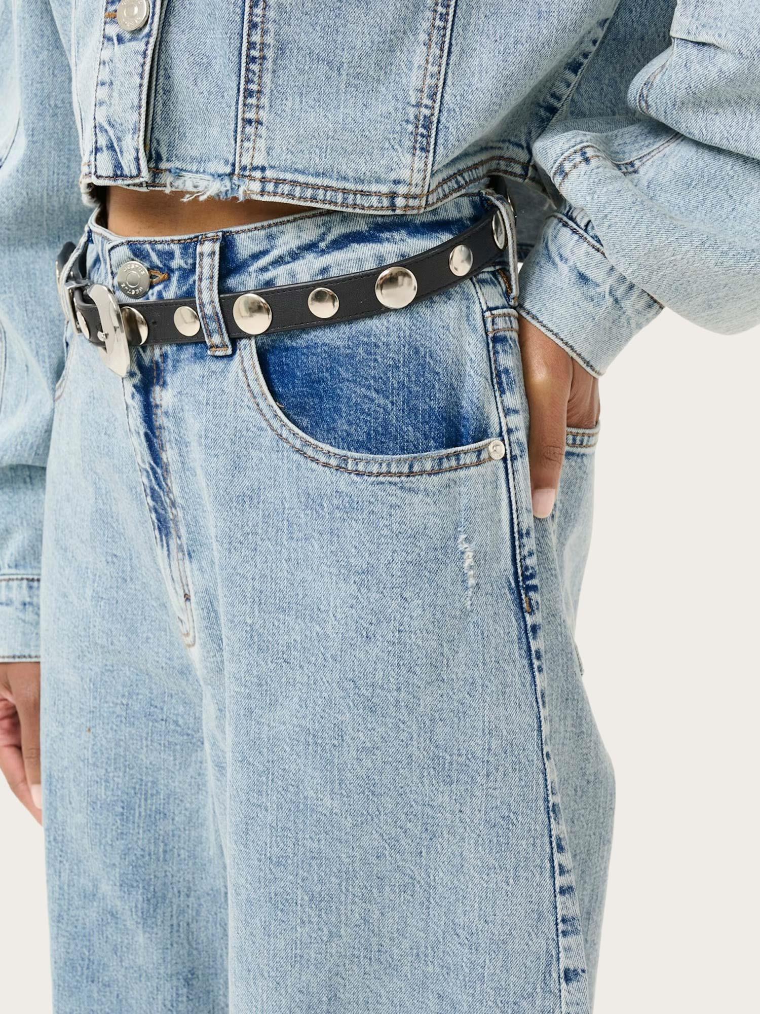 Dea mw Barrel Jeans - Light Blue Denim