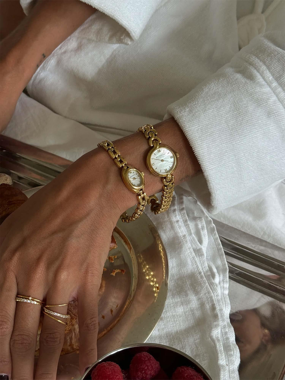 Heritage Oval Watch - Gold