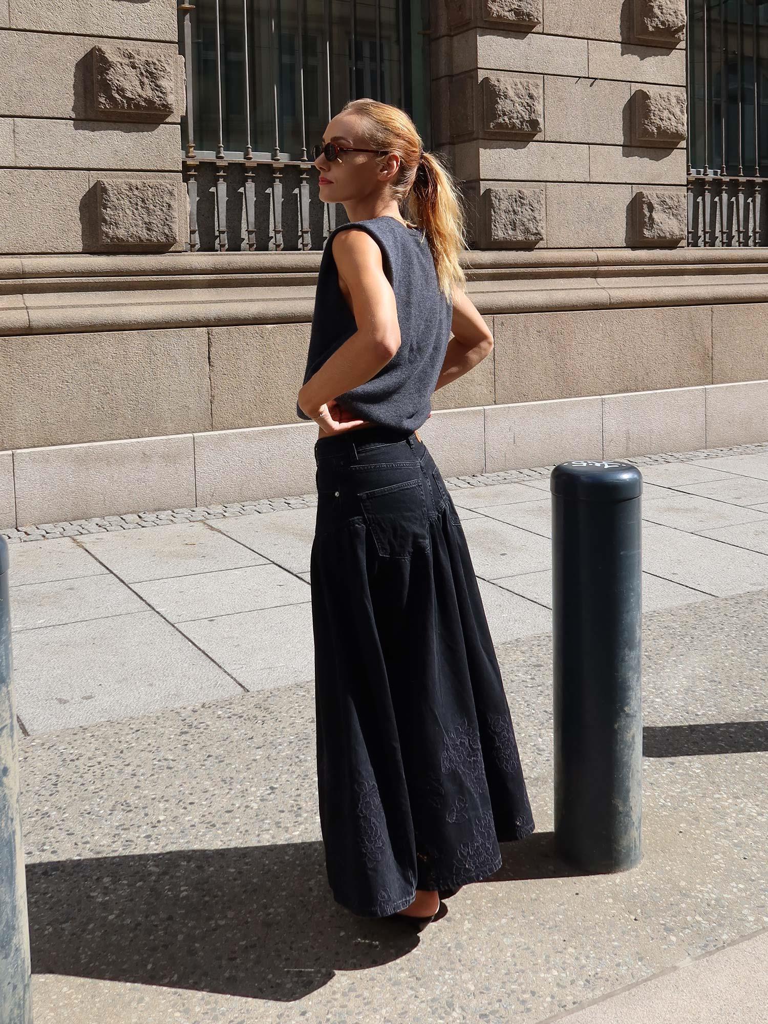 Broderie Anglaise Denim Midi Skirt - Black Washed