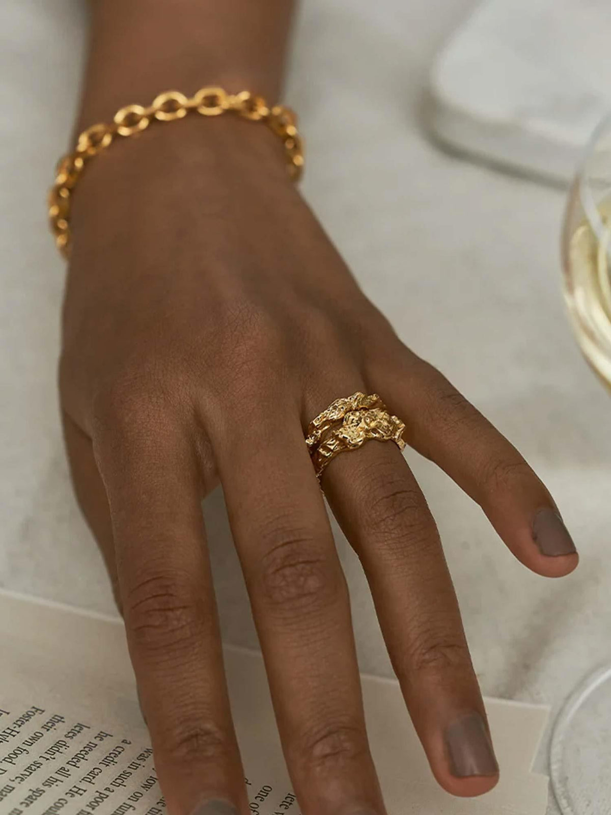 Structured Thin Ring - Gold