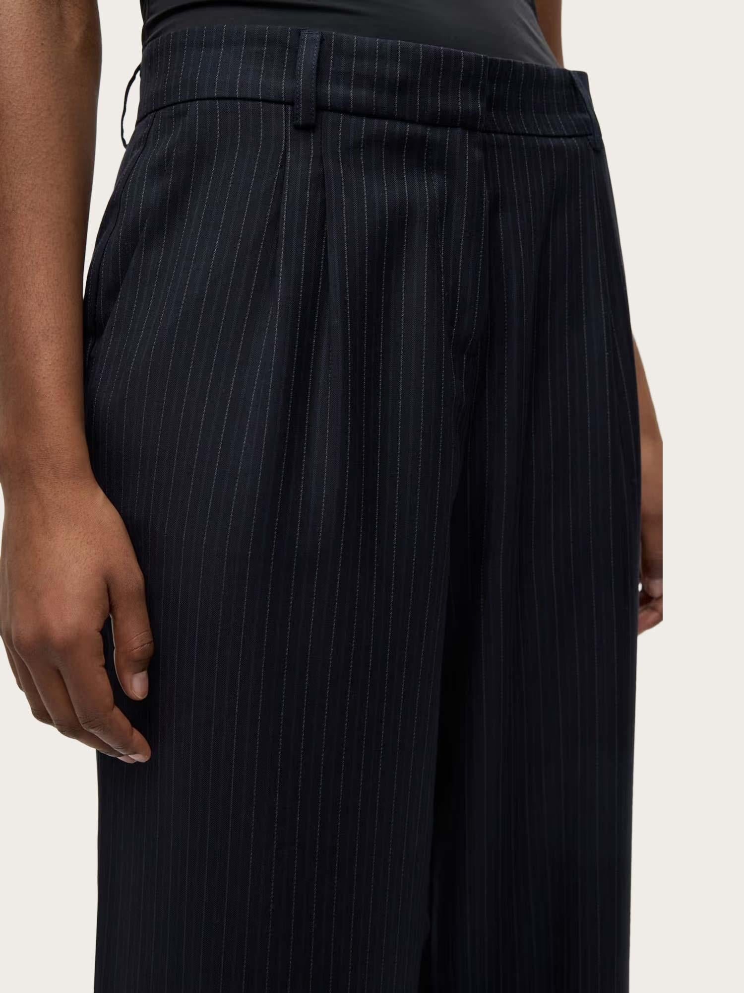 Endore Pants - Dark Nay Pinstripe