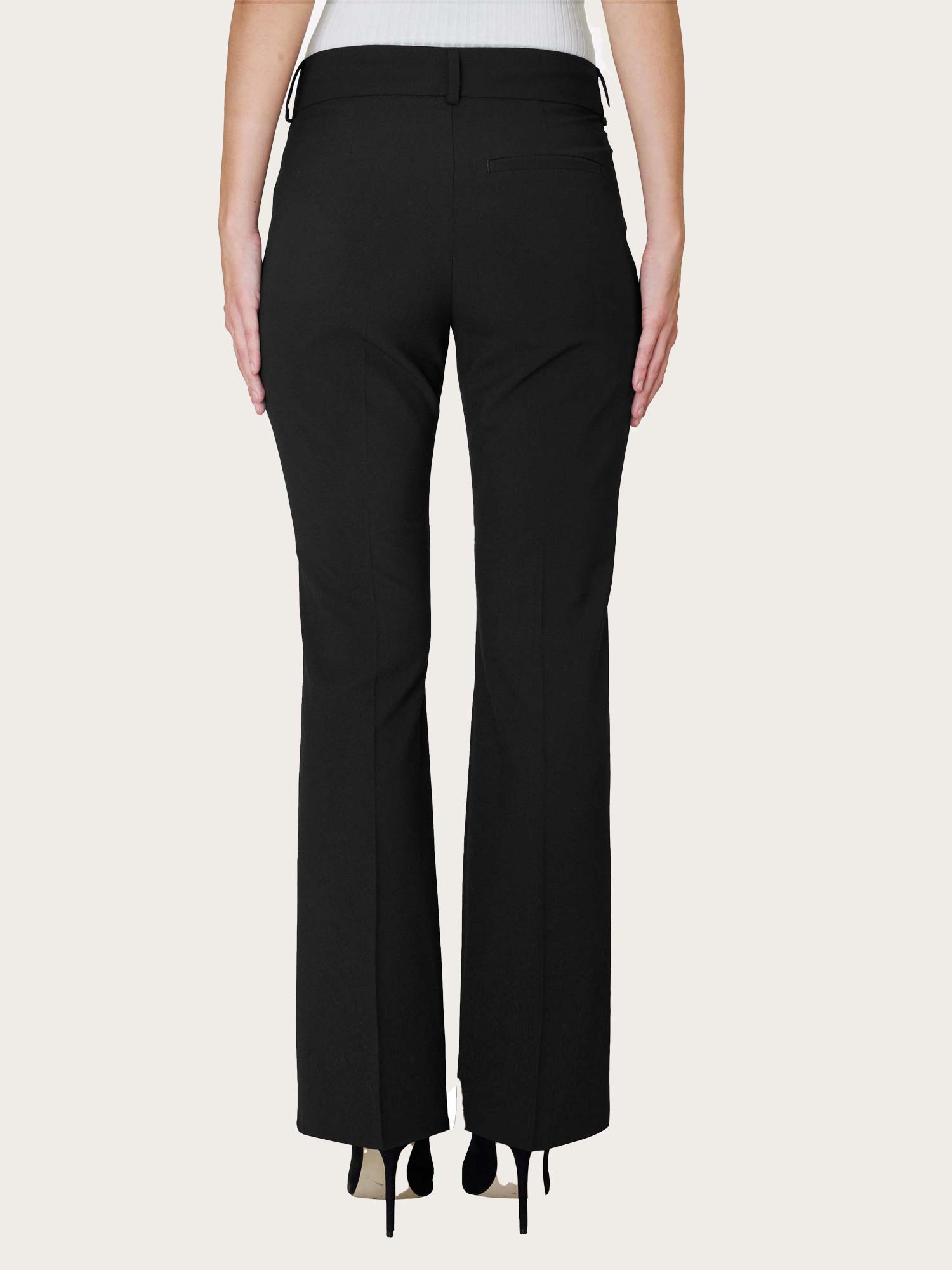 ClaraFV 285 Regular - Black