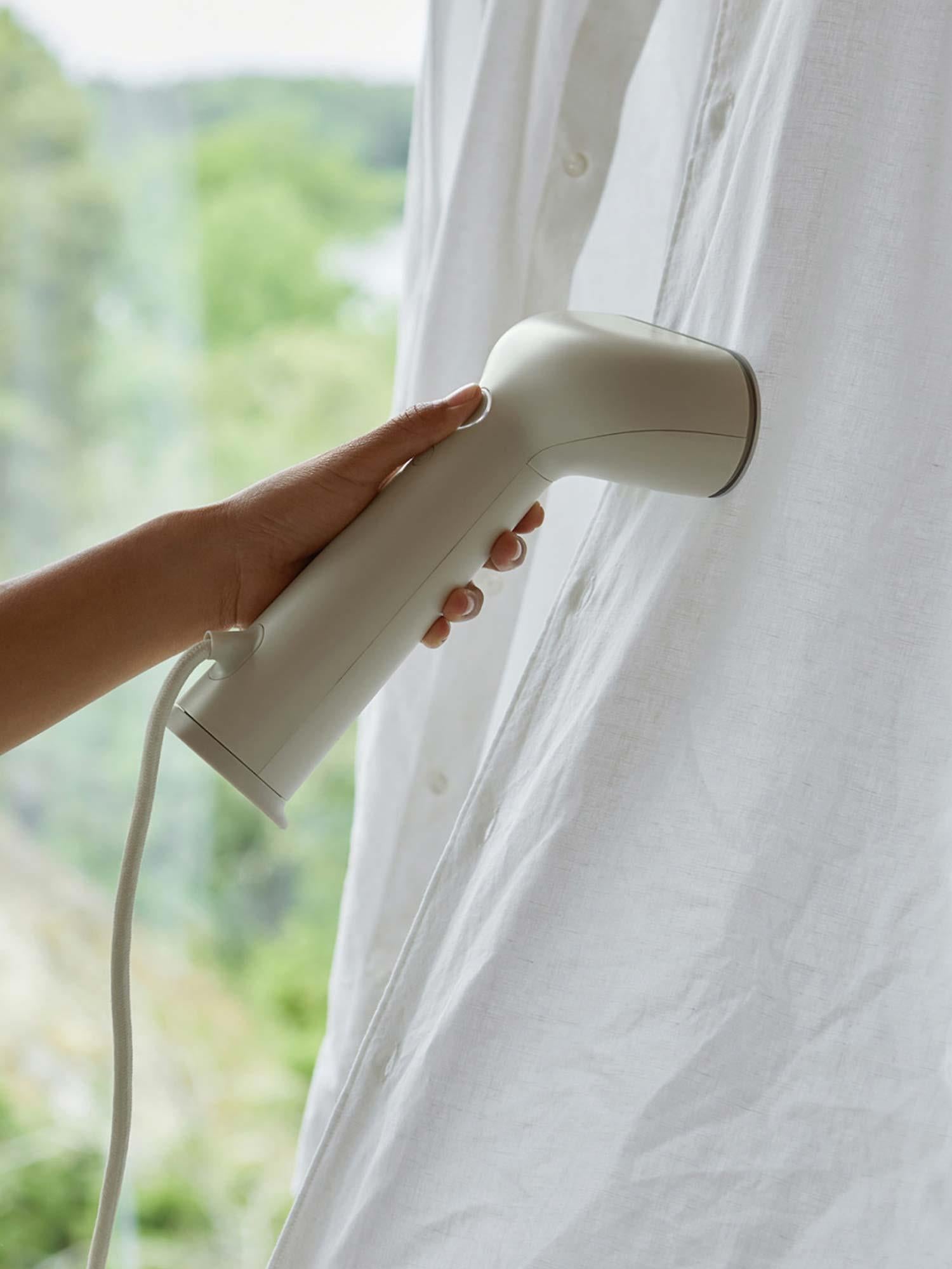 Cirrus no3 Iron Steamer - Sand