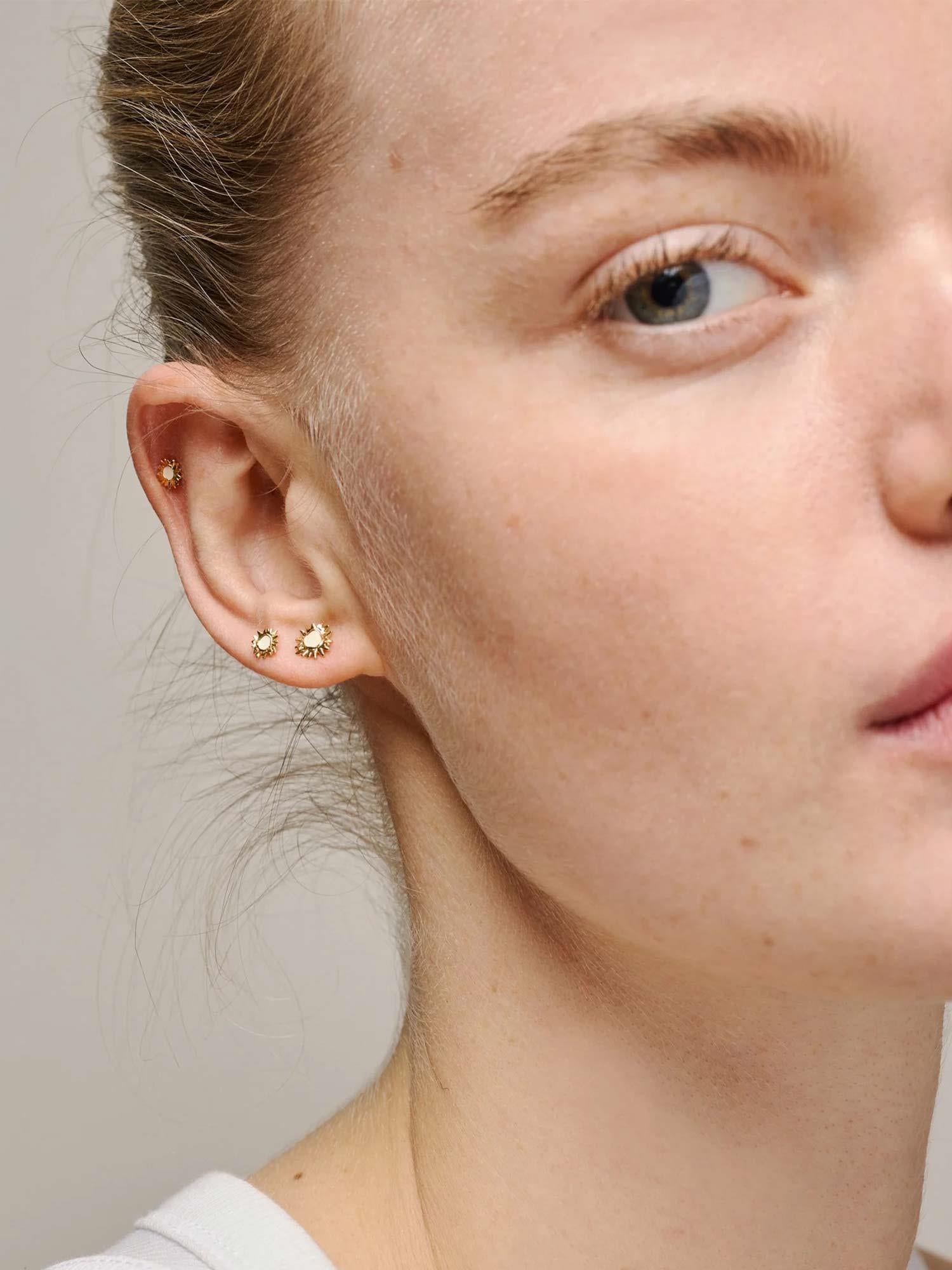 Studs Small Sunshine - Gold