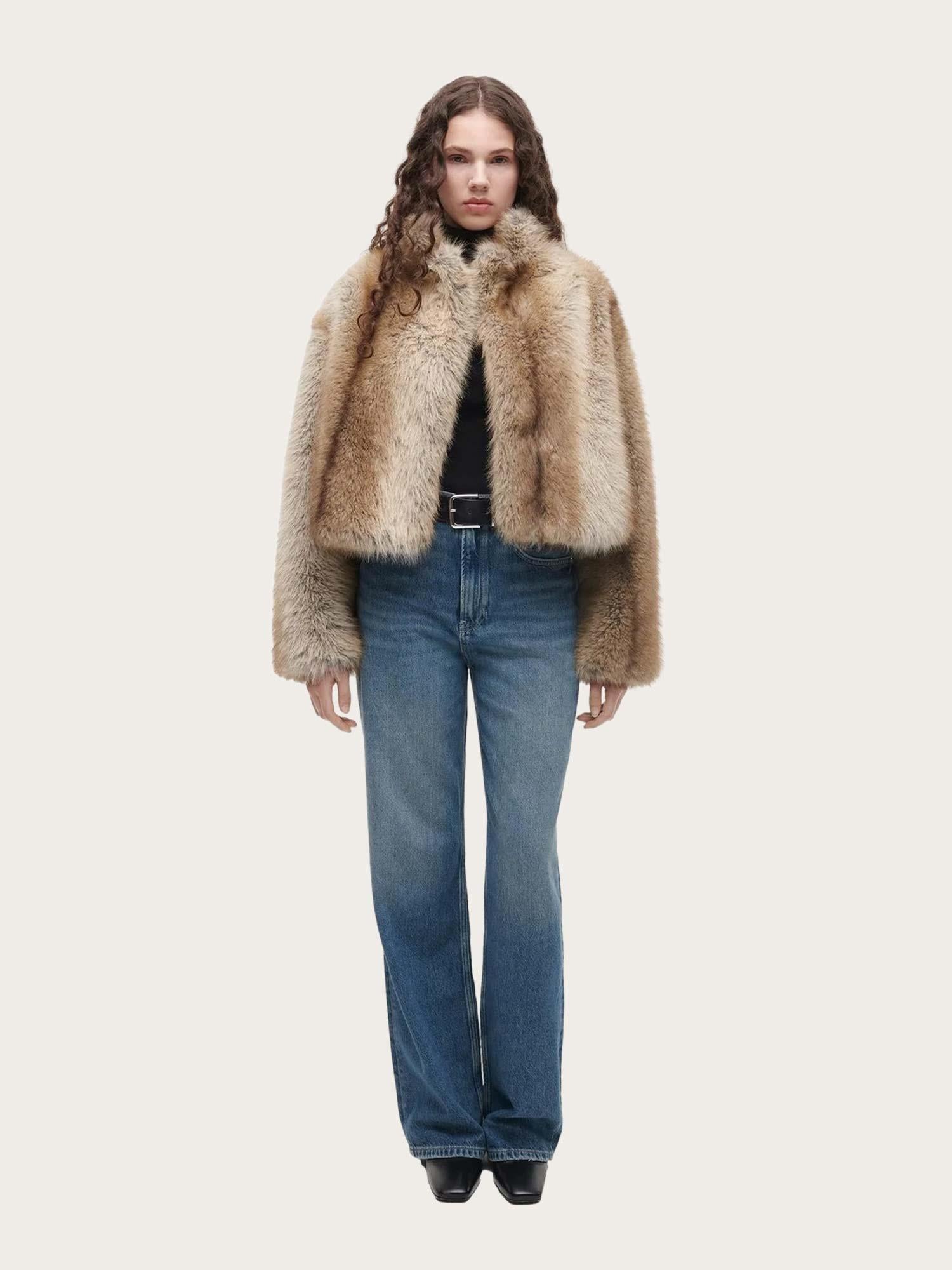 Lumi Faux Fox - Light Fox
