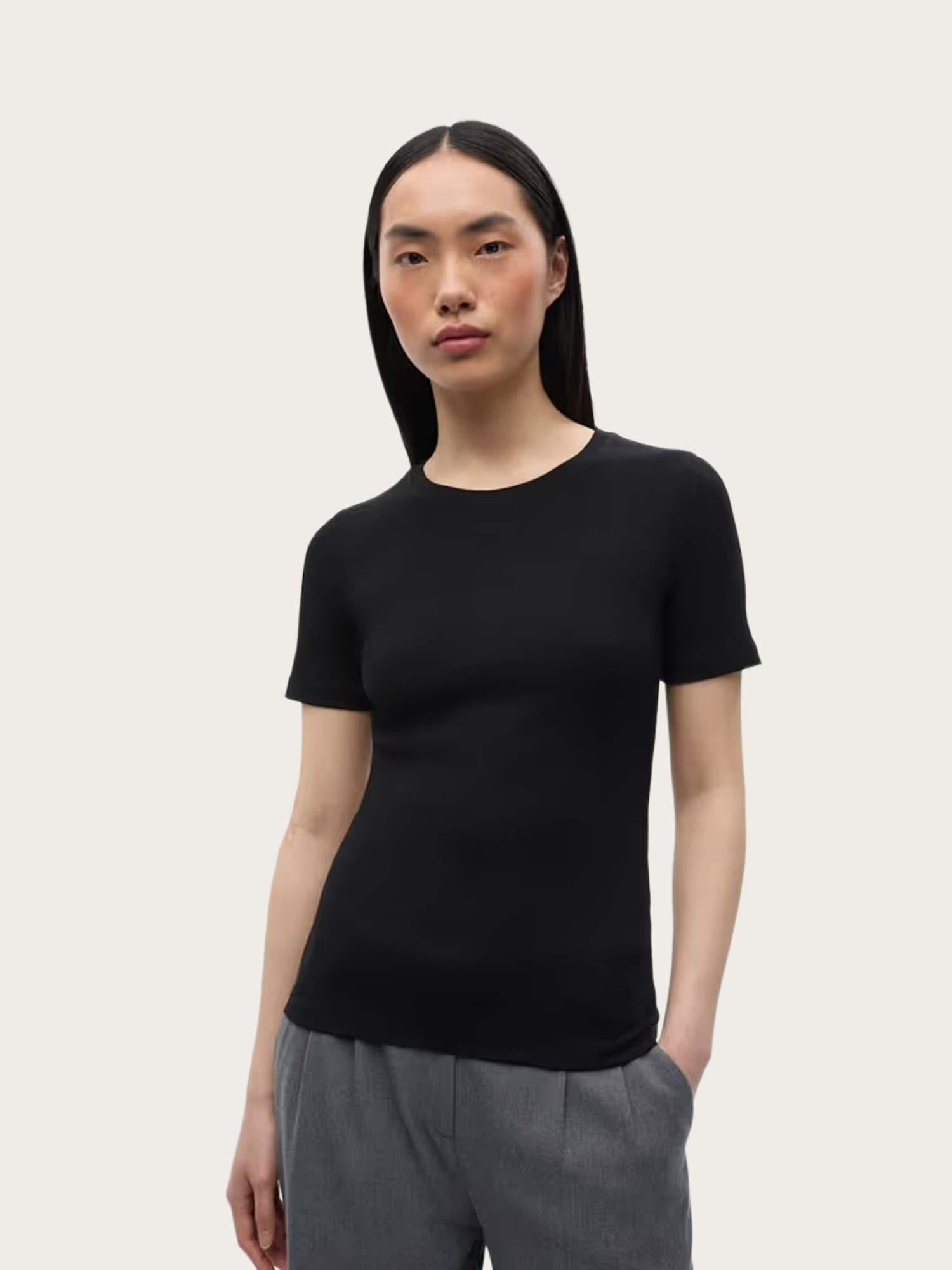 Enally SS O-N Tee - Black