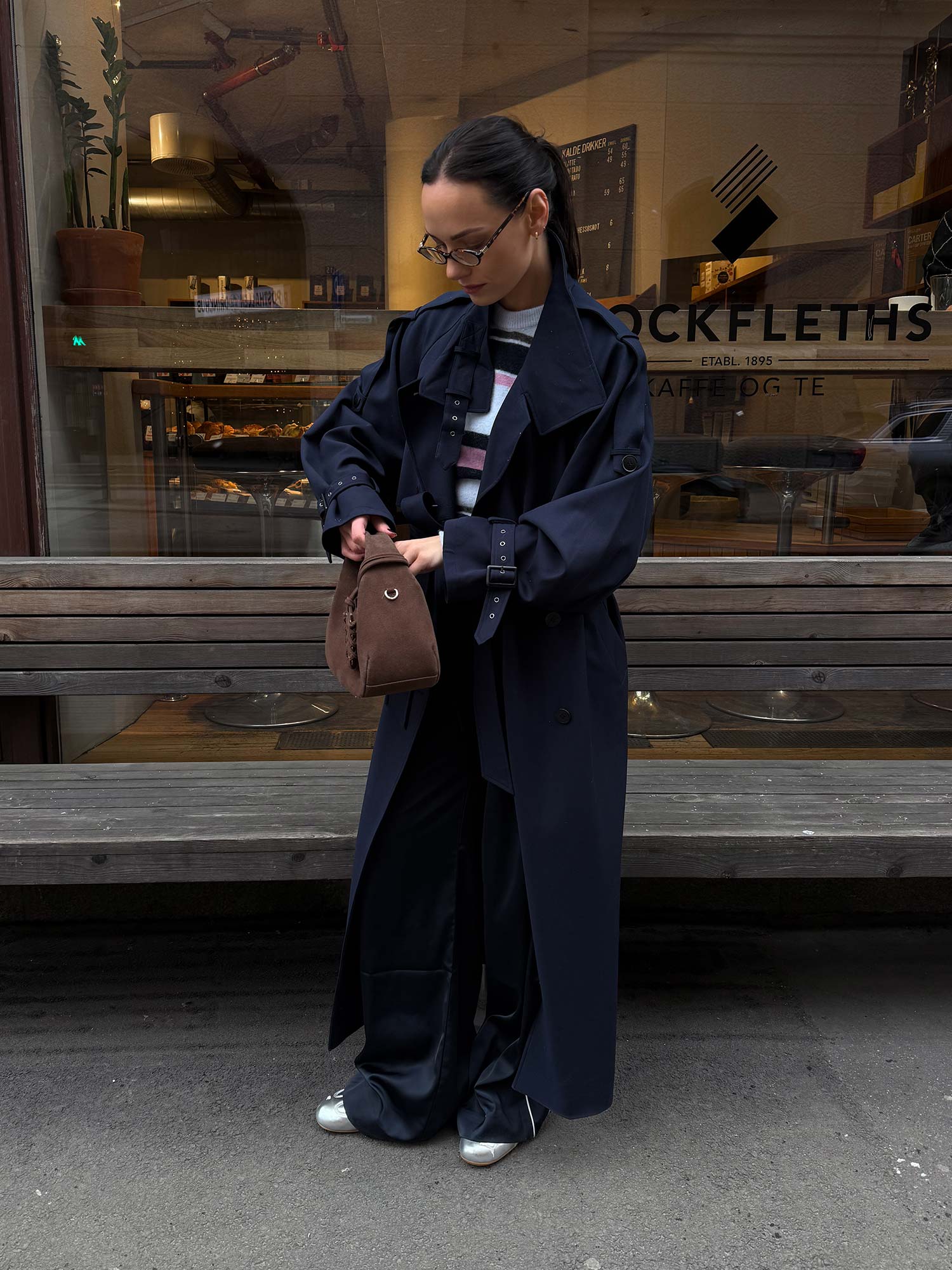 Avic Long Trench - Sky Captain