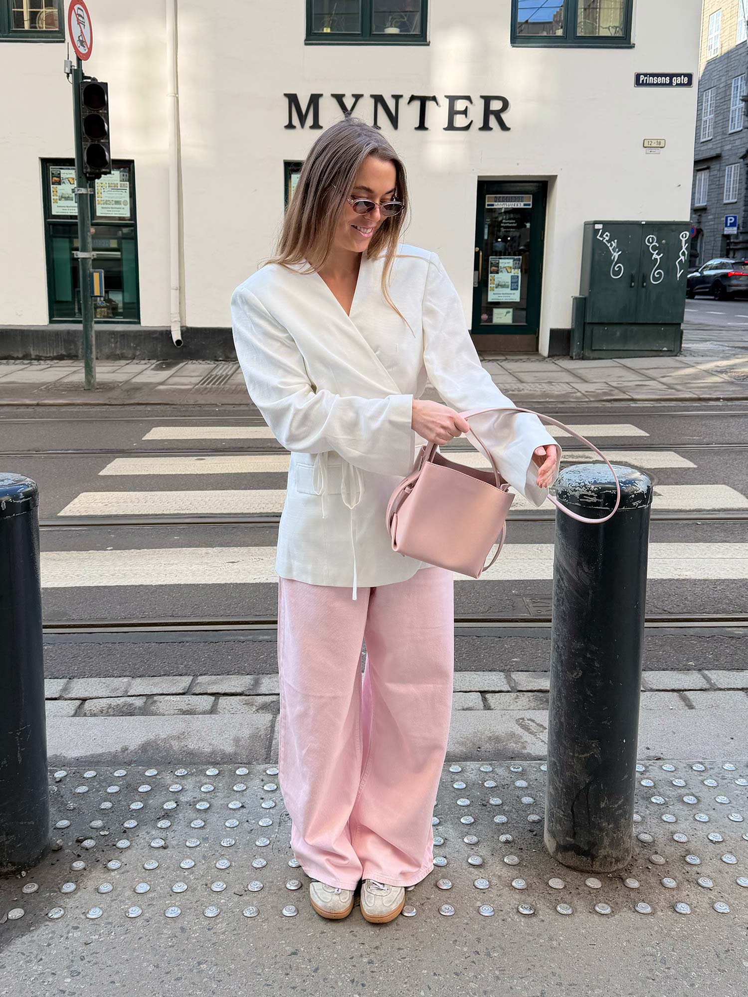 Jace Jeans - Light Pink