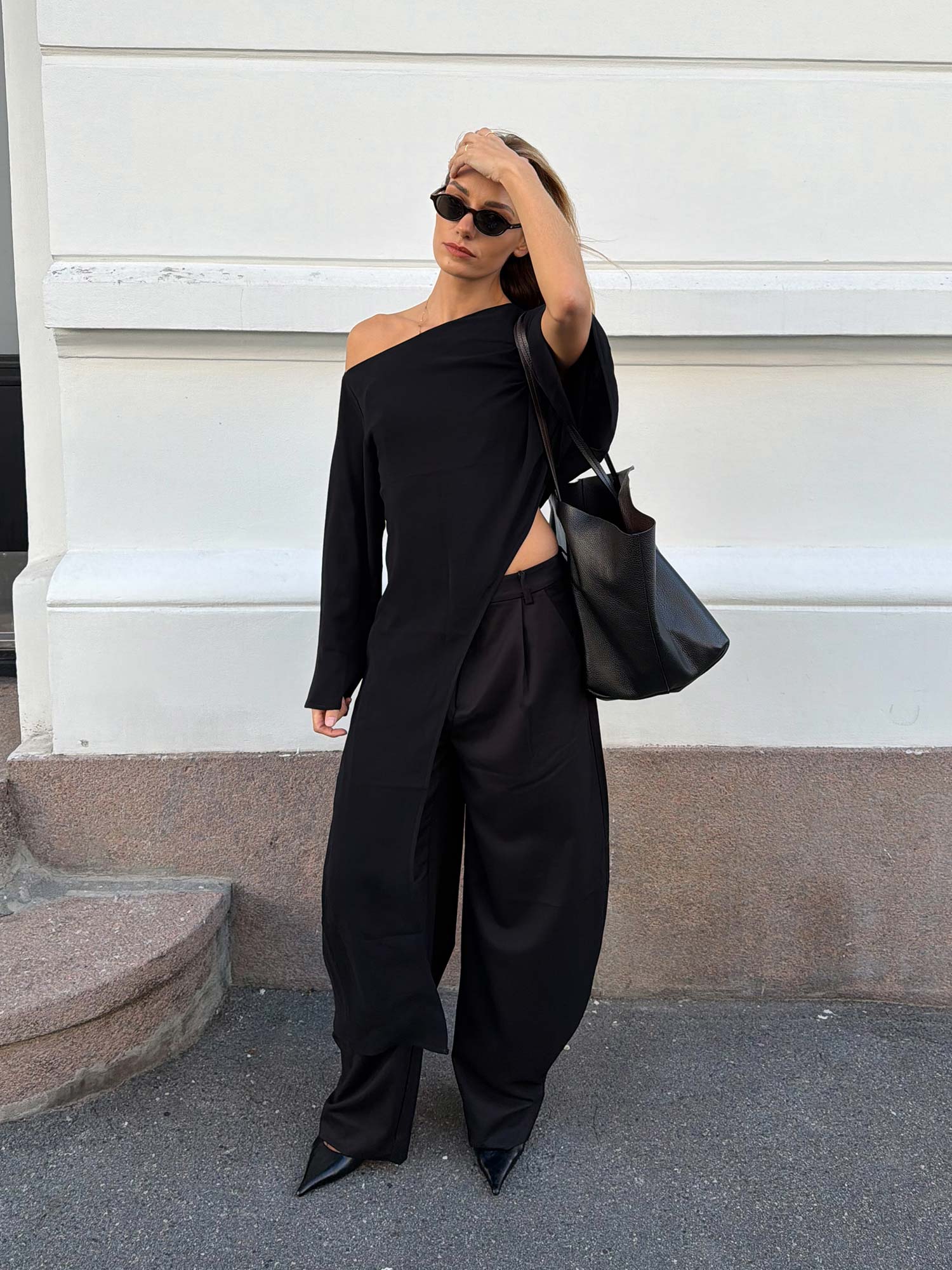 Mia Blouse - Black