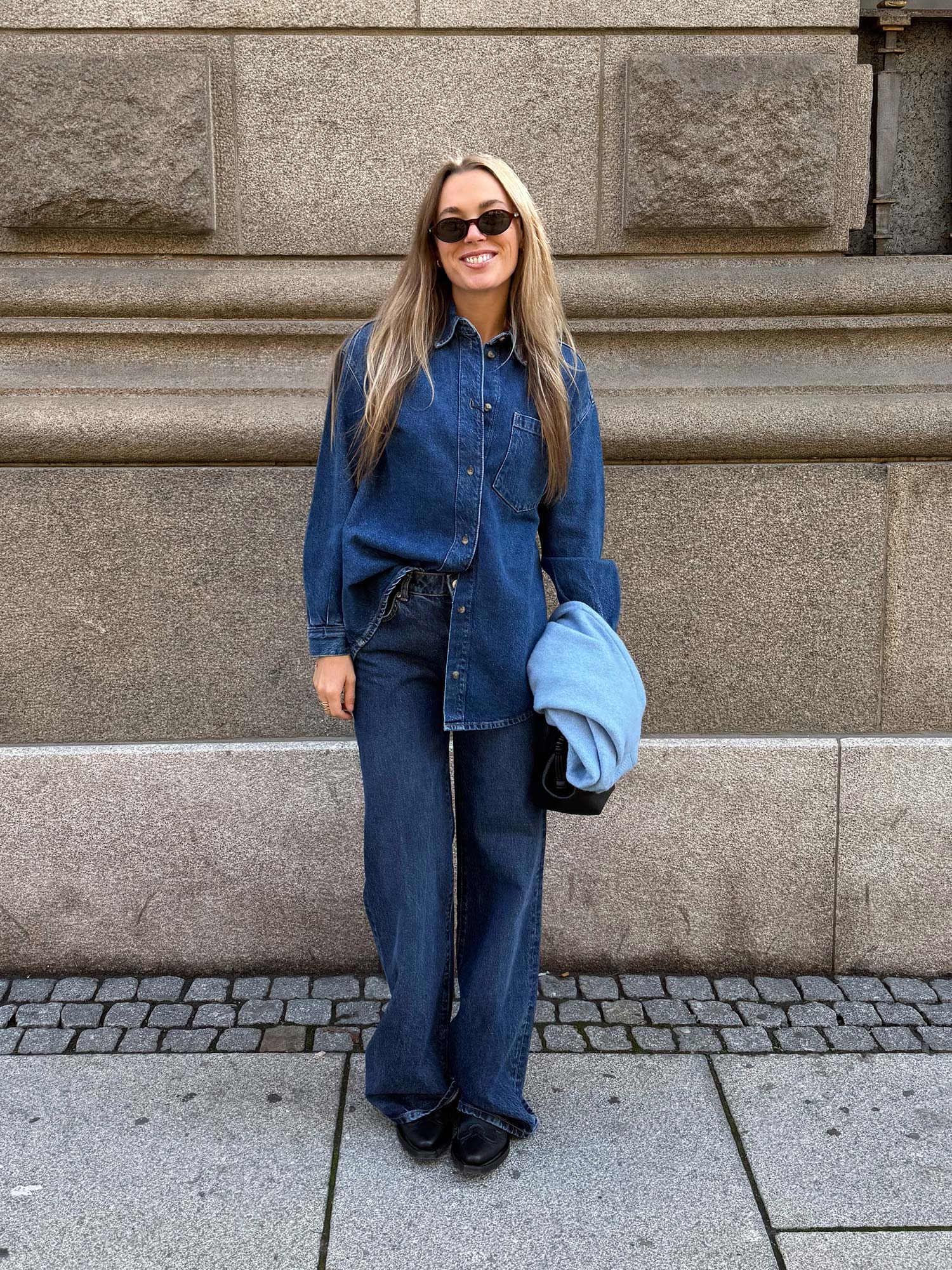 Taylor - Washed Dark Blue