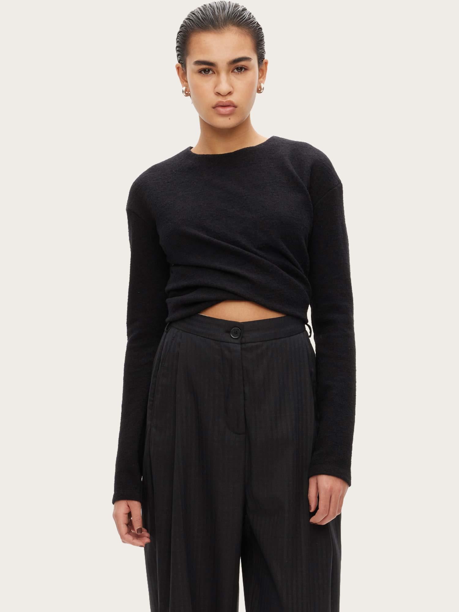 Long Sleeve Twisted Top - Noir