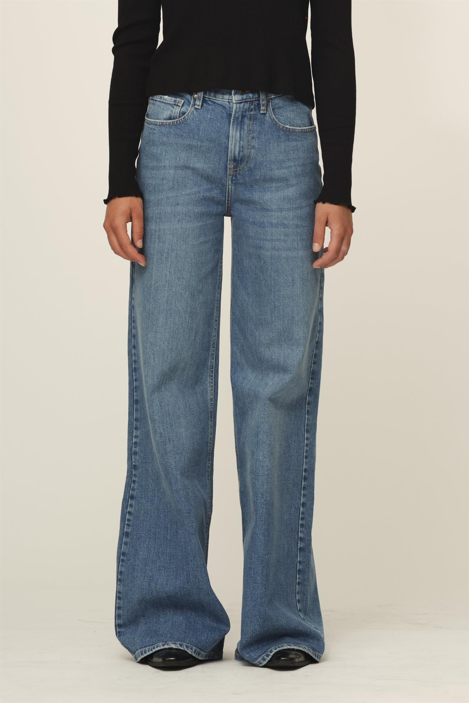 Kersee HW Flare Wash Hong Kong