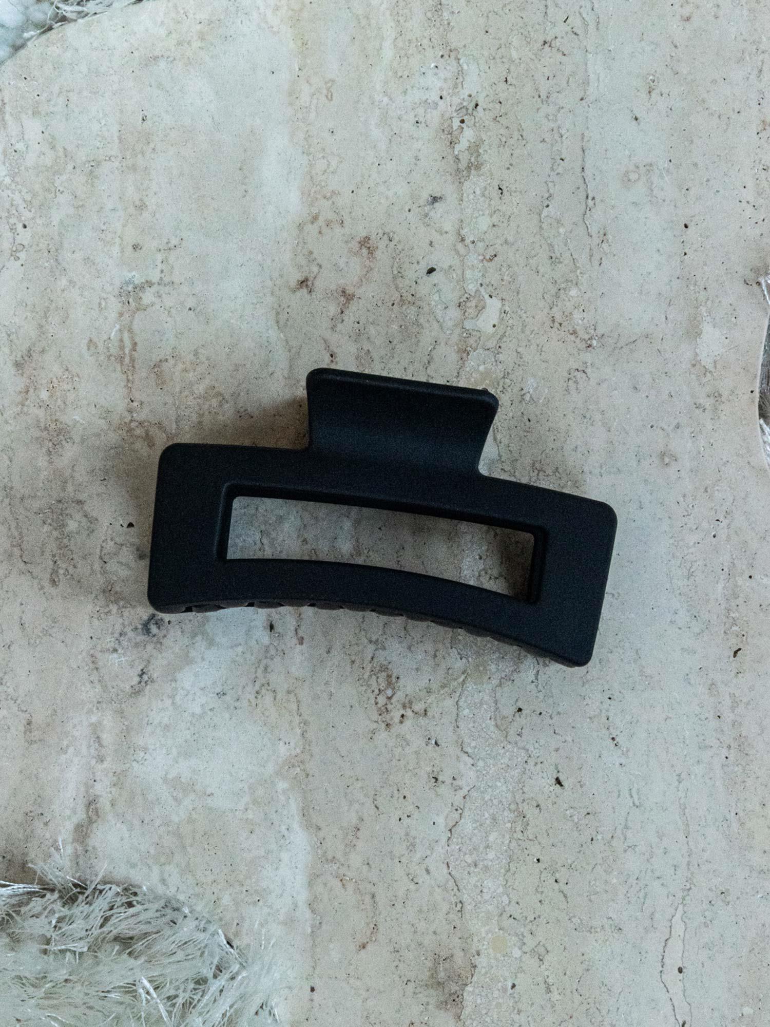 12 :: Malin Claw - Black