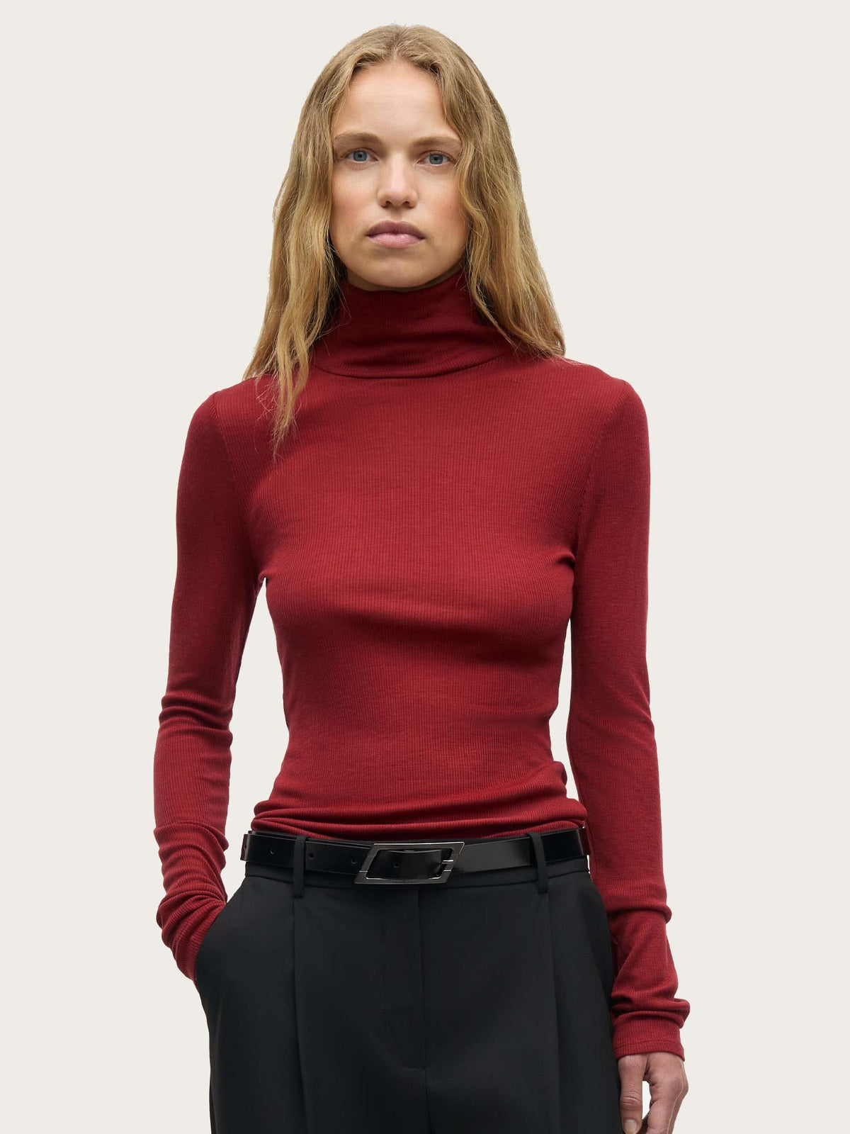 Sasonnet LS T-Neck - Sun-Dried Tomato