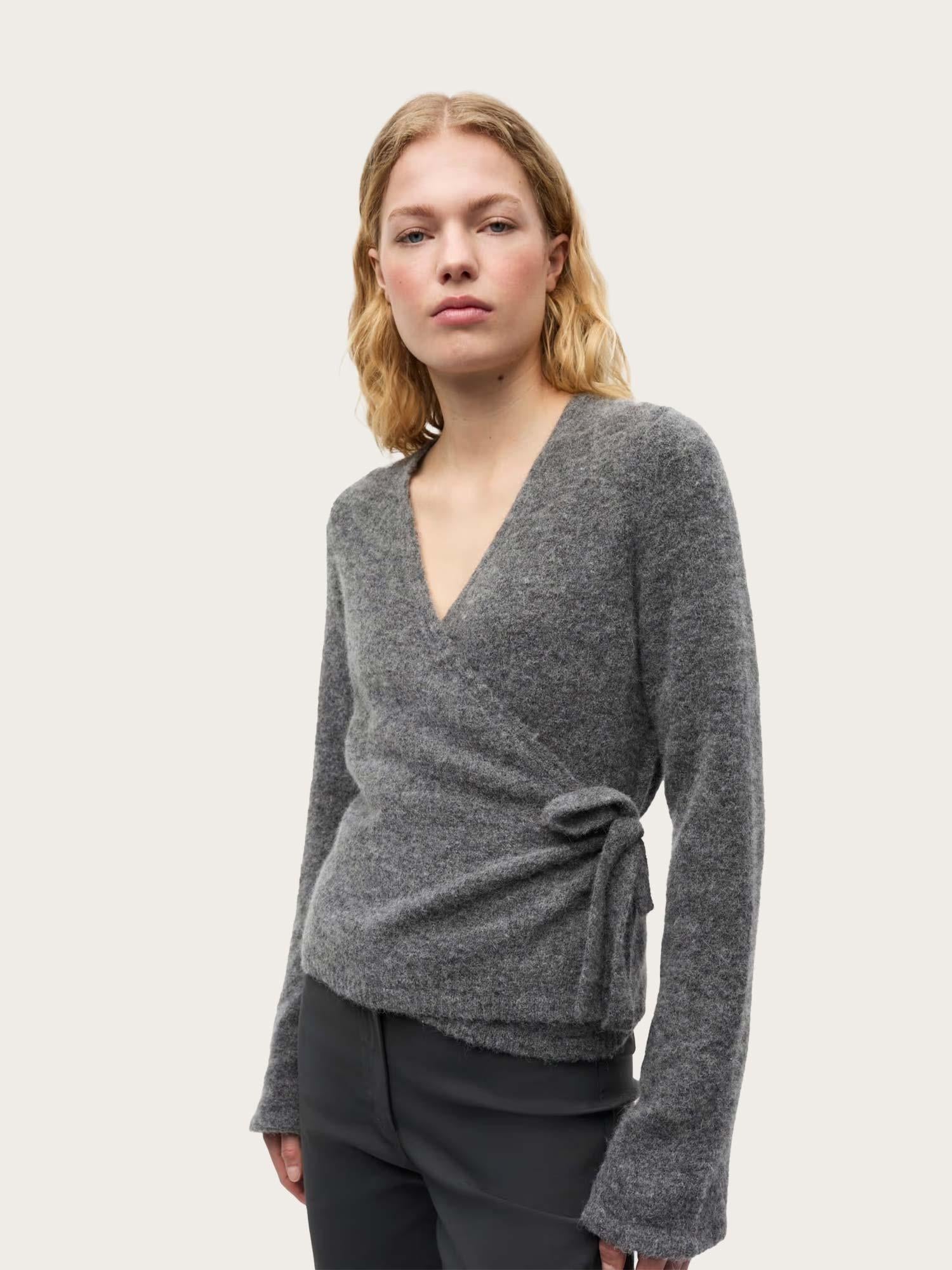 Enada LS V-N Knit - Dark Grey Melange