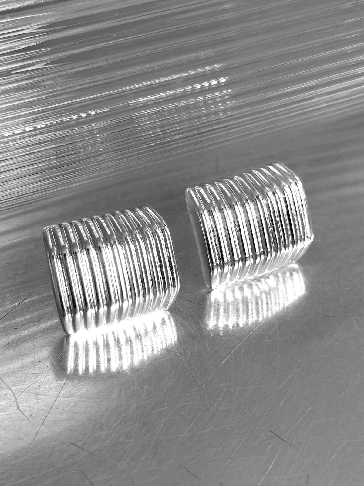 Ribbed Earrings - Silver