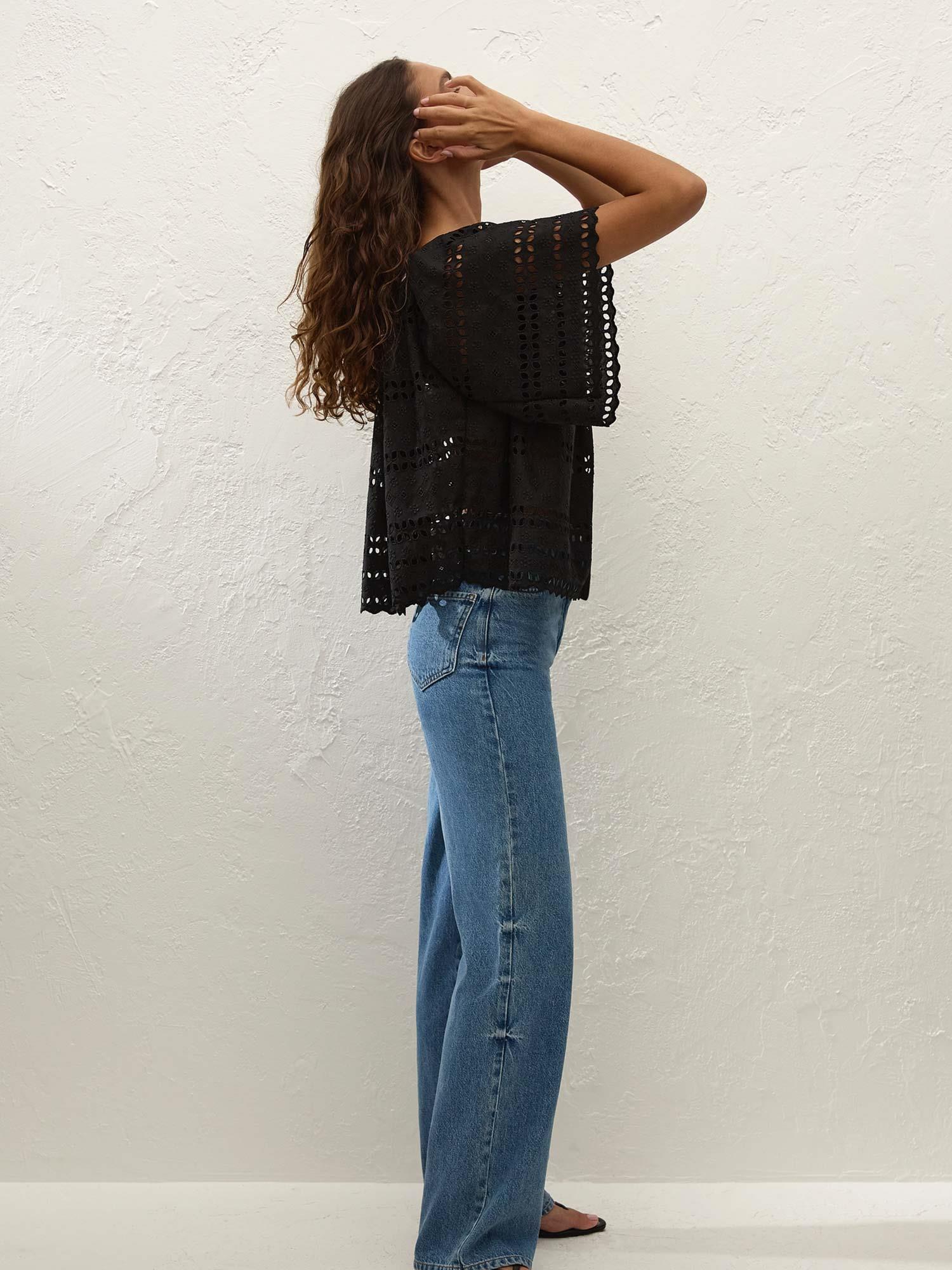 Mitla Top - Rosa Broderie Black