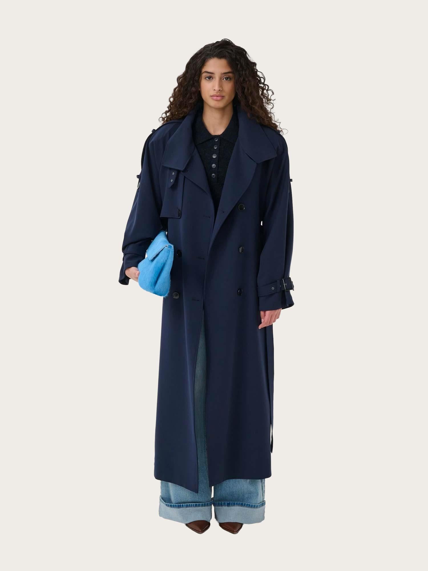 Avic Long Trench - Sky Captain