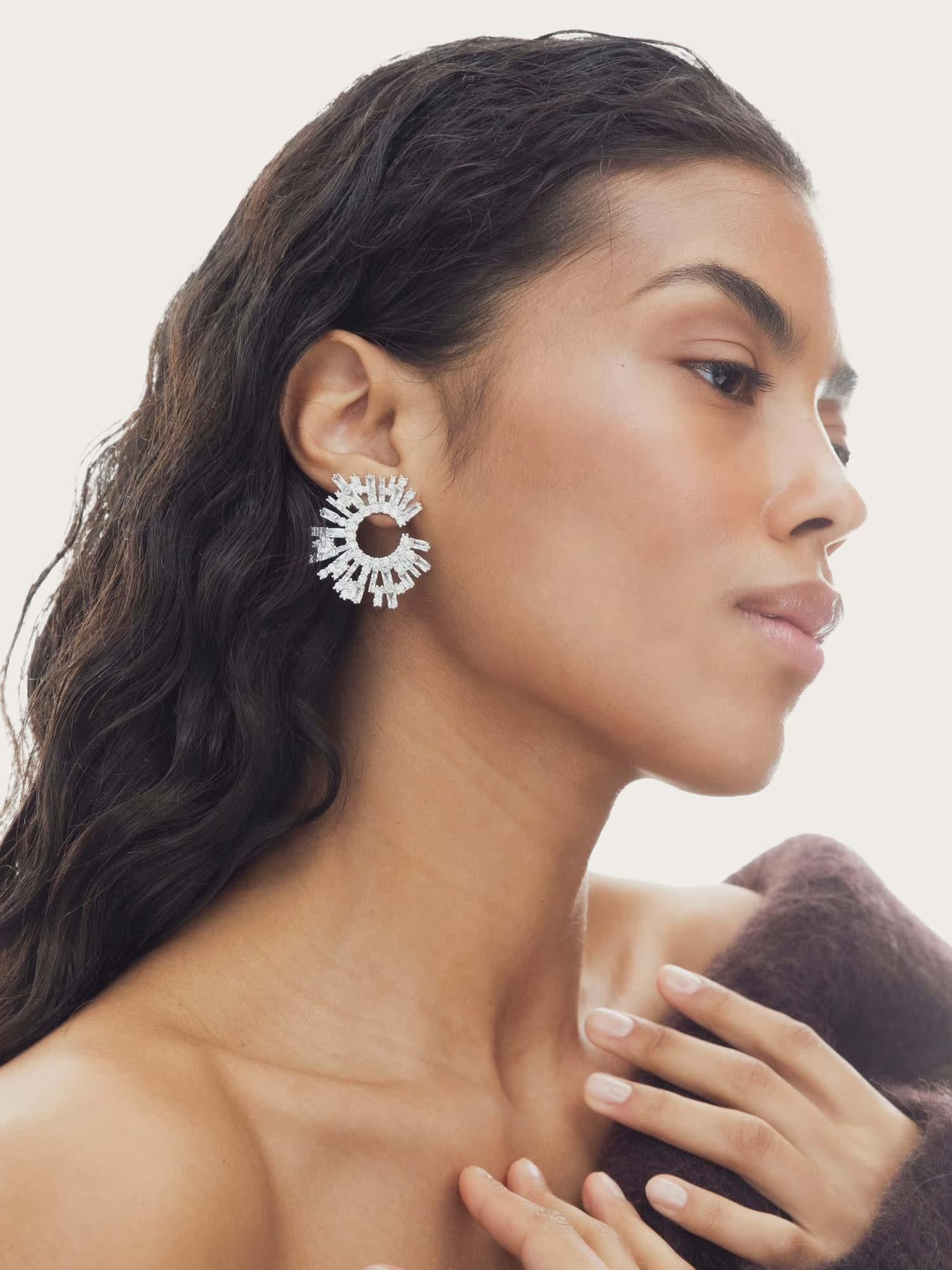 The Shimmering Earring - Silver