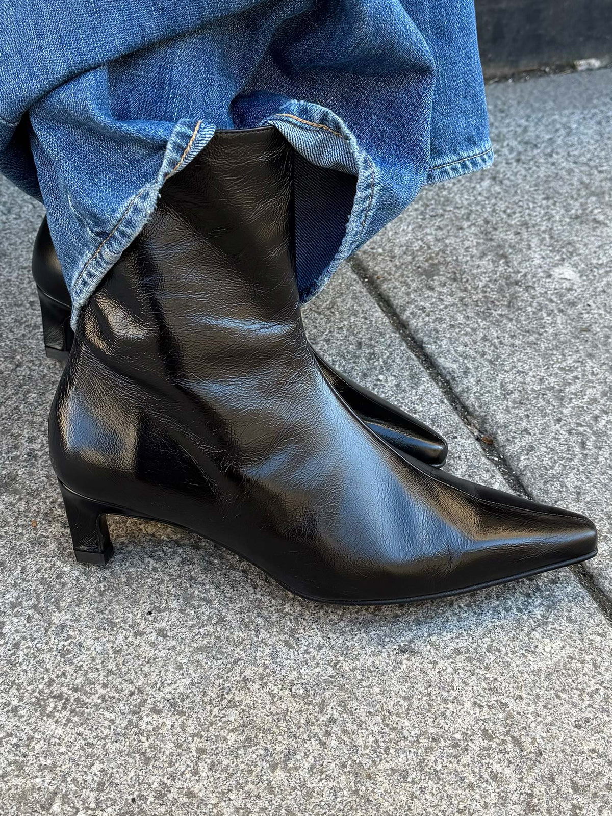 Ambar Rift Black Leather Ankle Boots