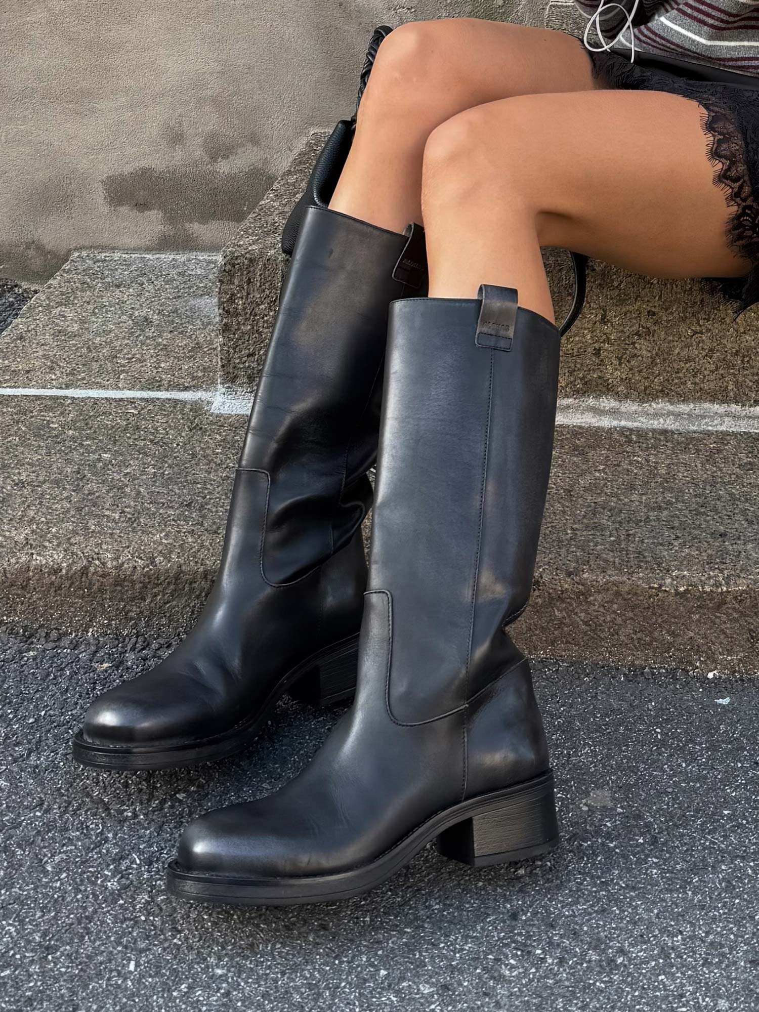 Sajan Black Leather Boots