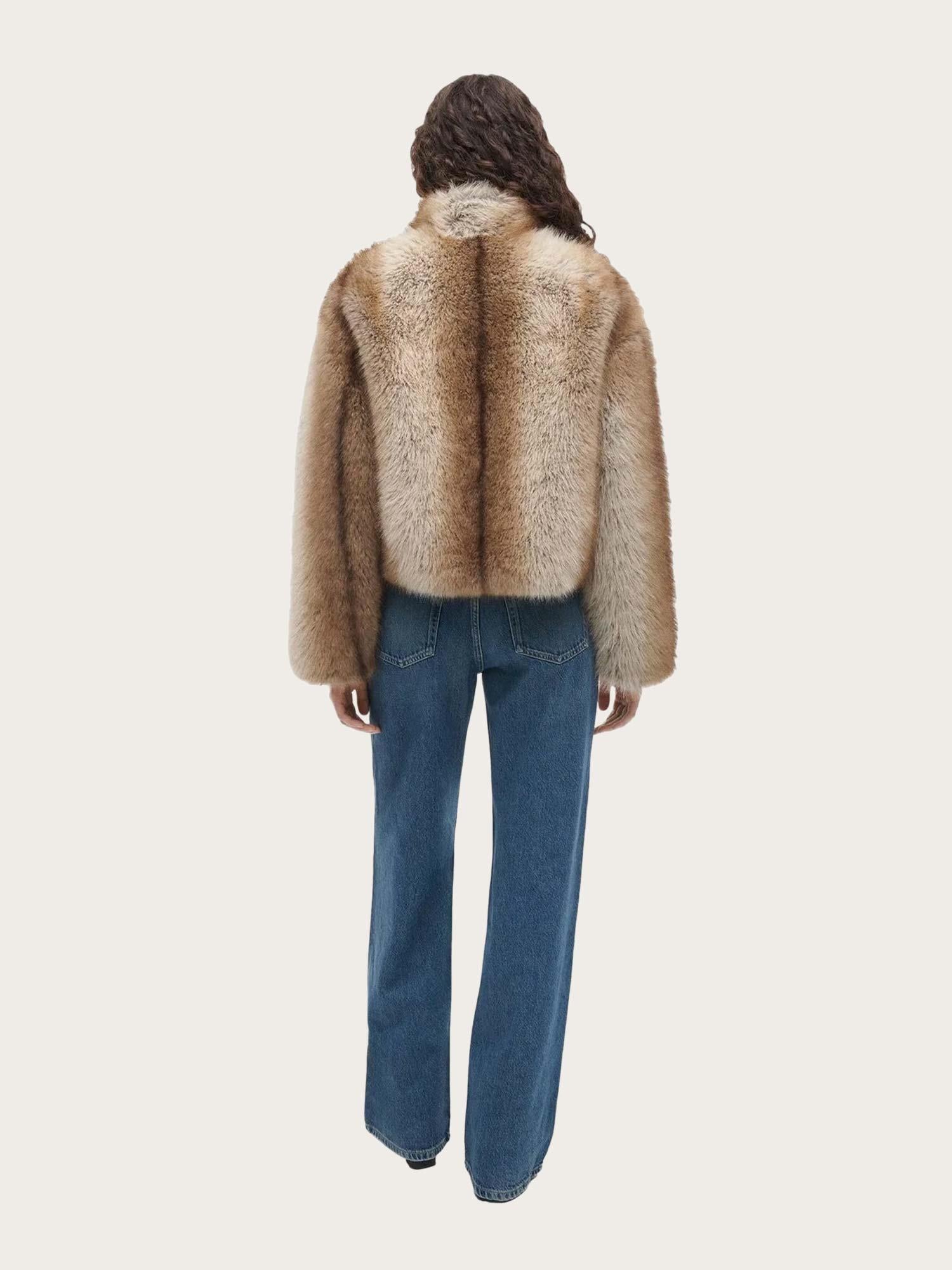 Lumi Faux Fox - Light Fox