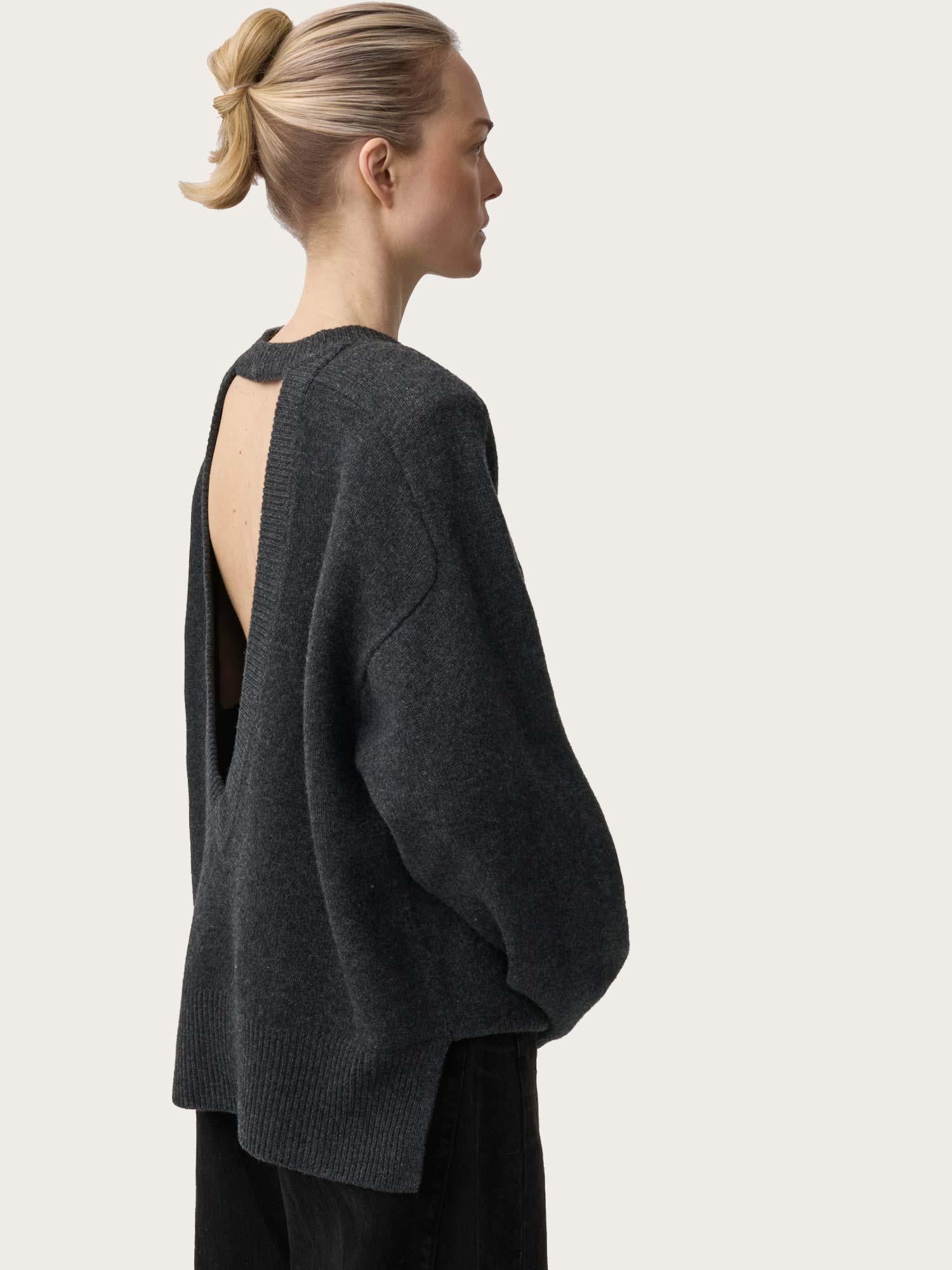 Dive Open Back V Sweater - Rocky