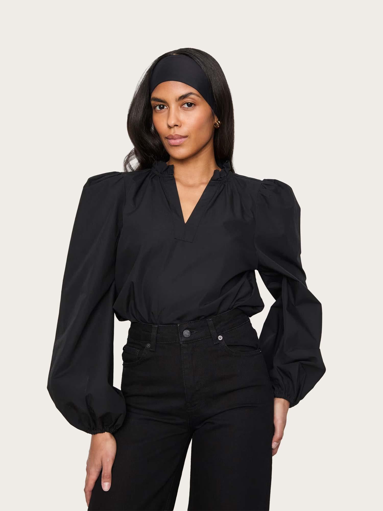 Taylor - Black