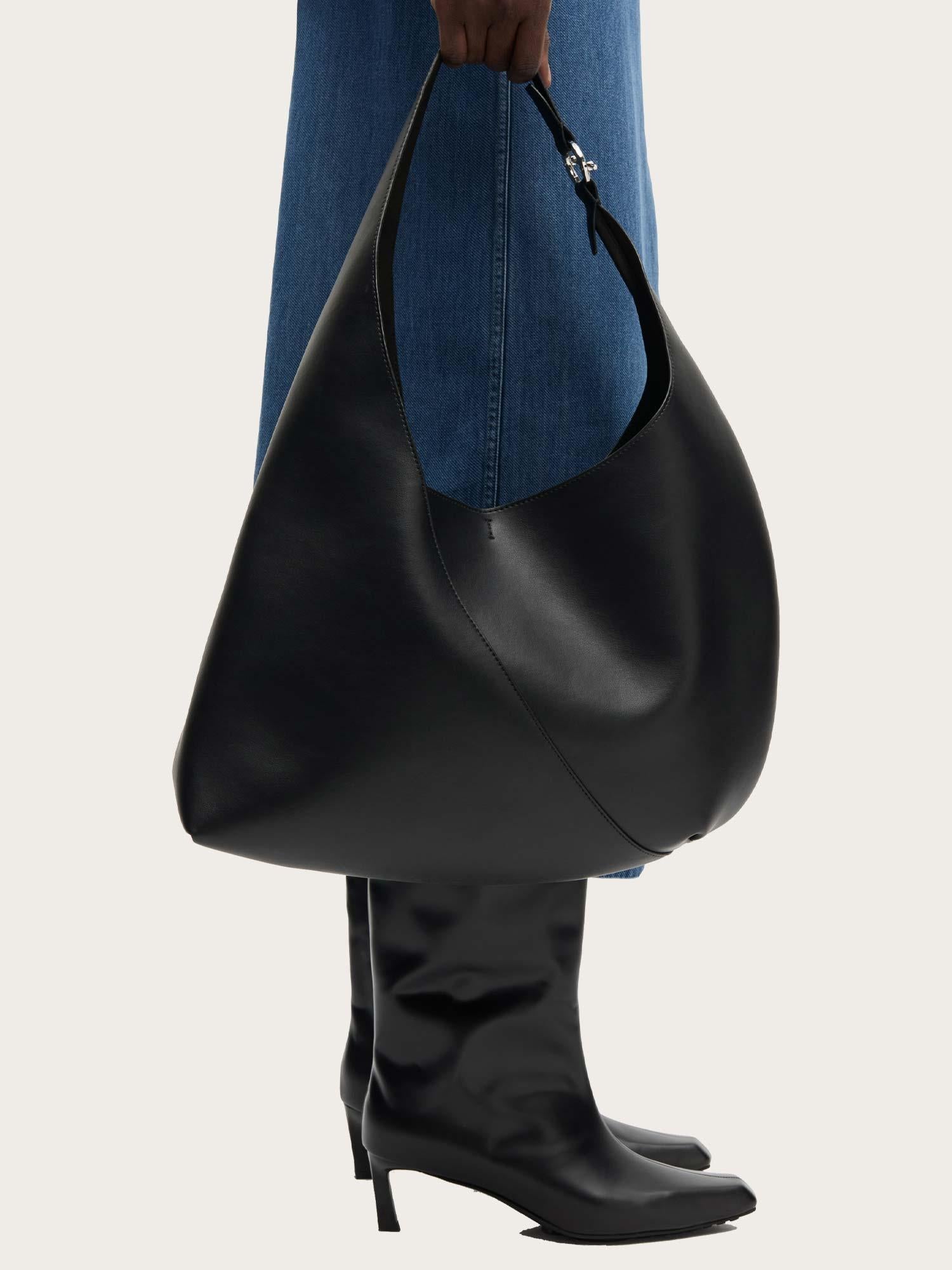 Sakaia Shoulder Bag - Black
