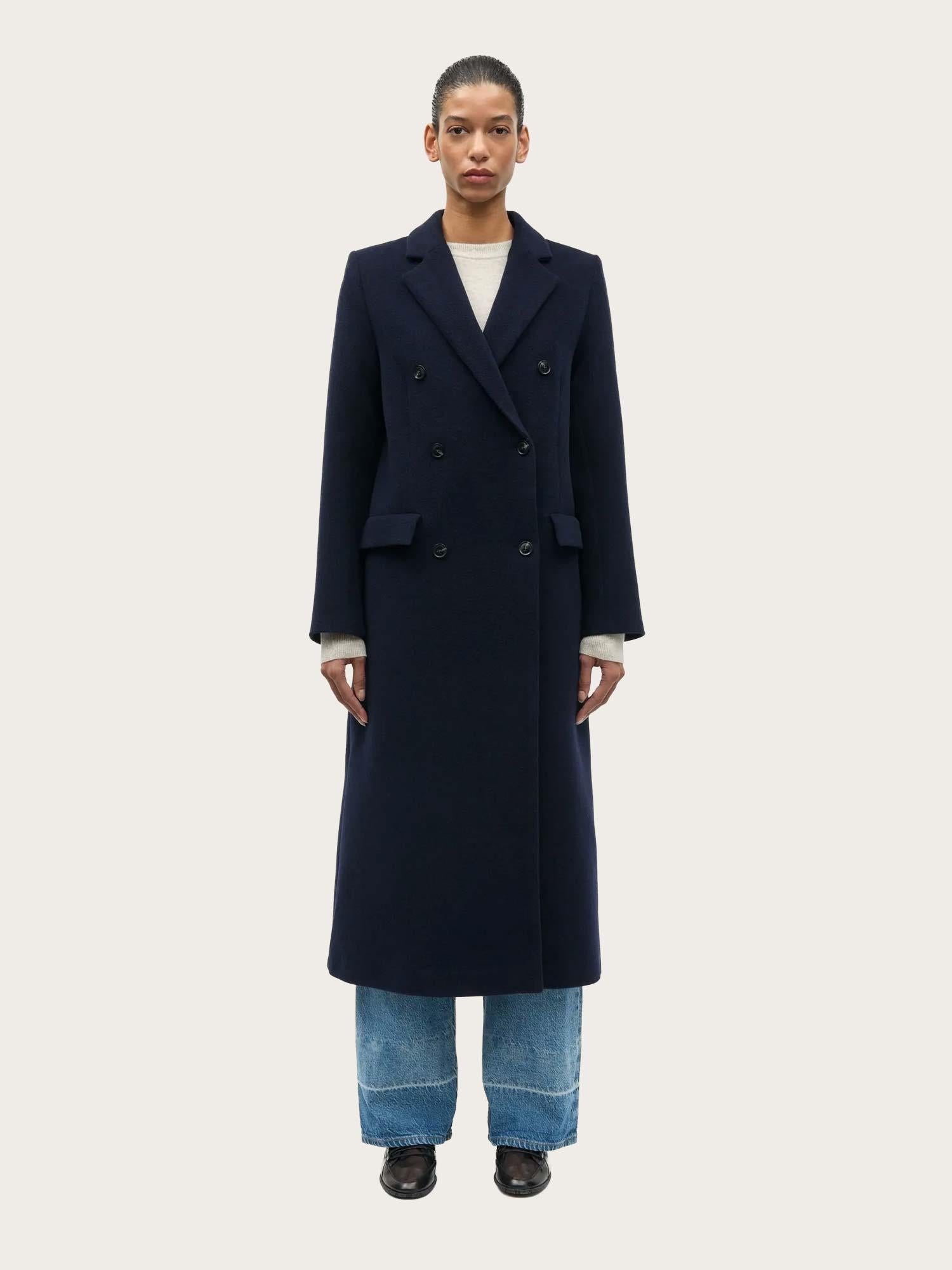 Falcon Coat - Salute