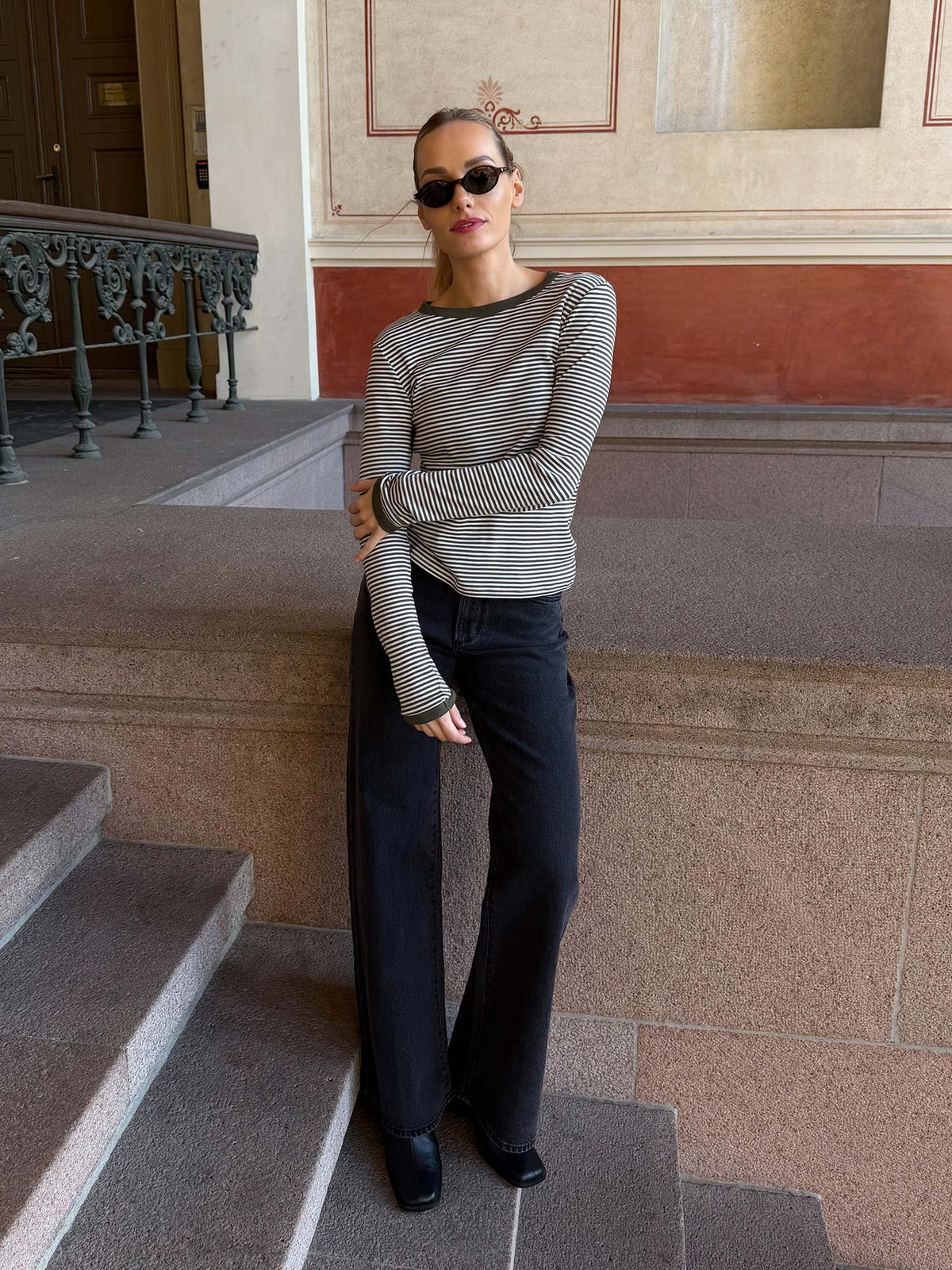 Eva Wide - French Black