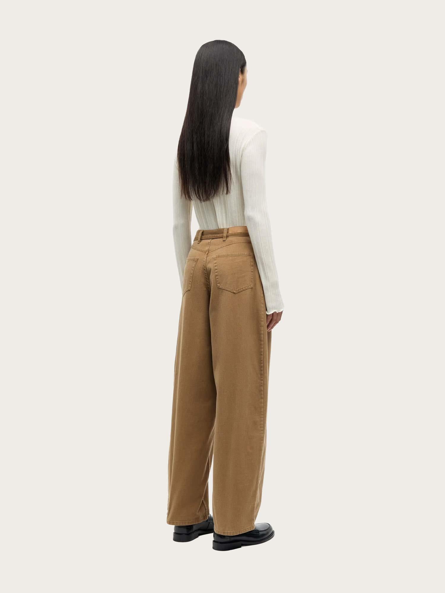 Sajose Turtleneck - Clear Cream